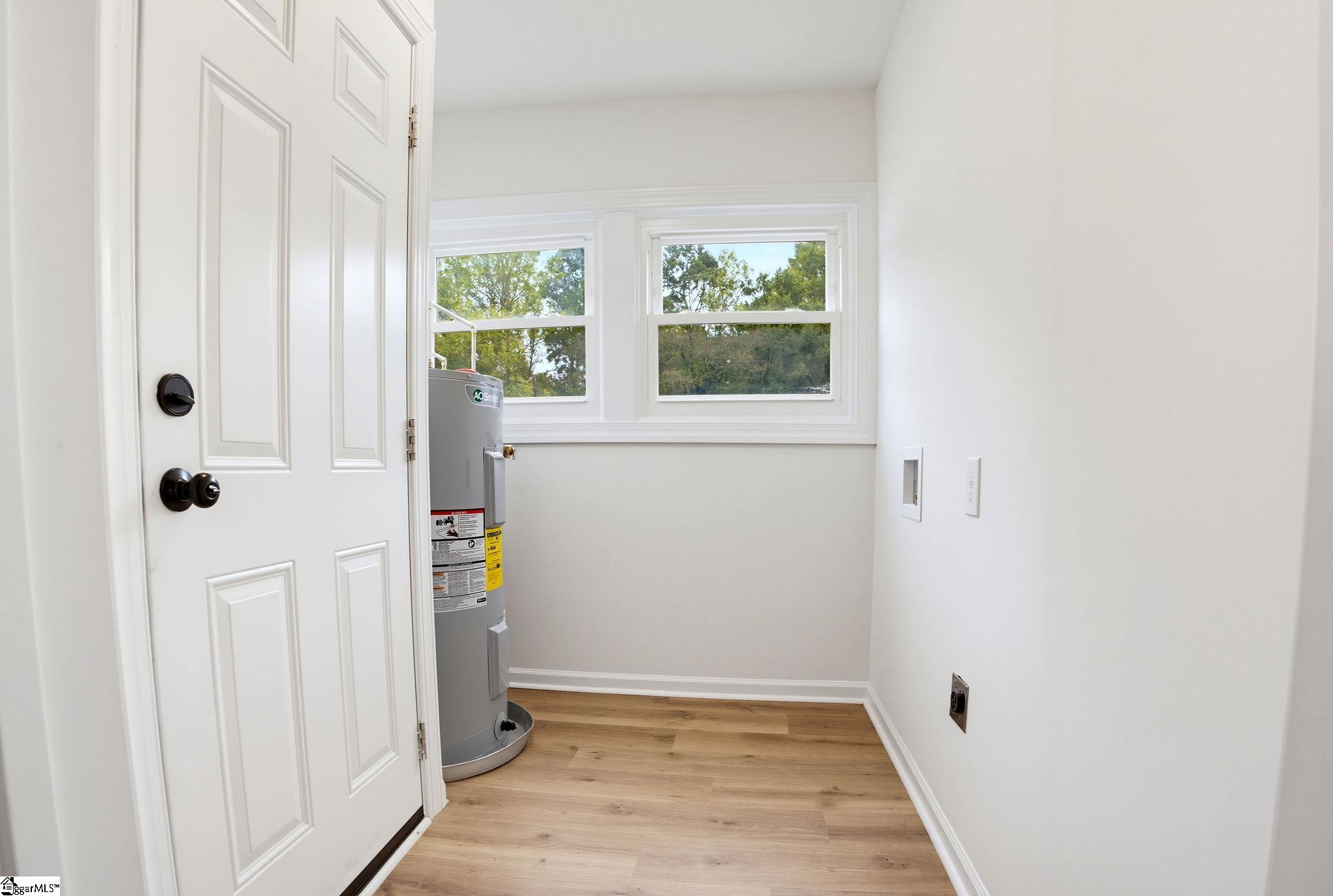 23 Spring Street Property Photo 32