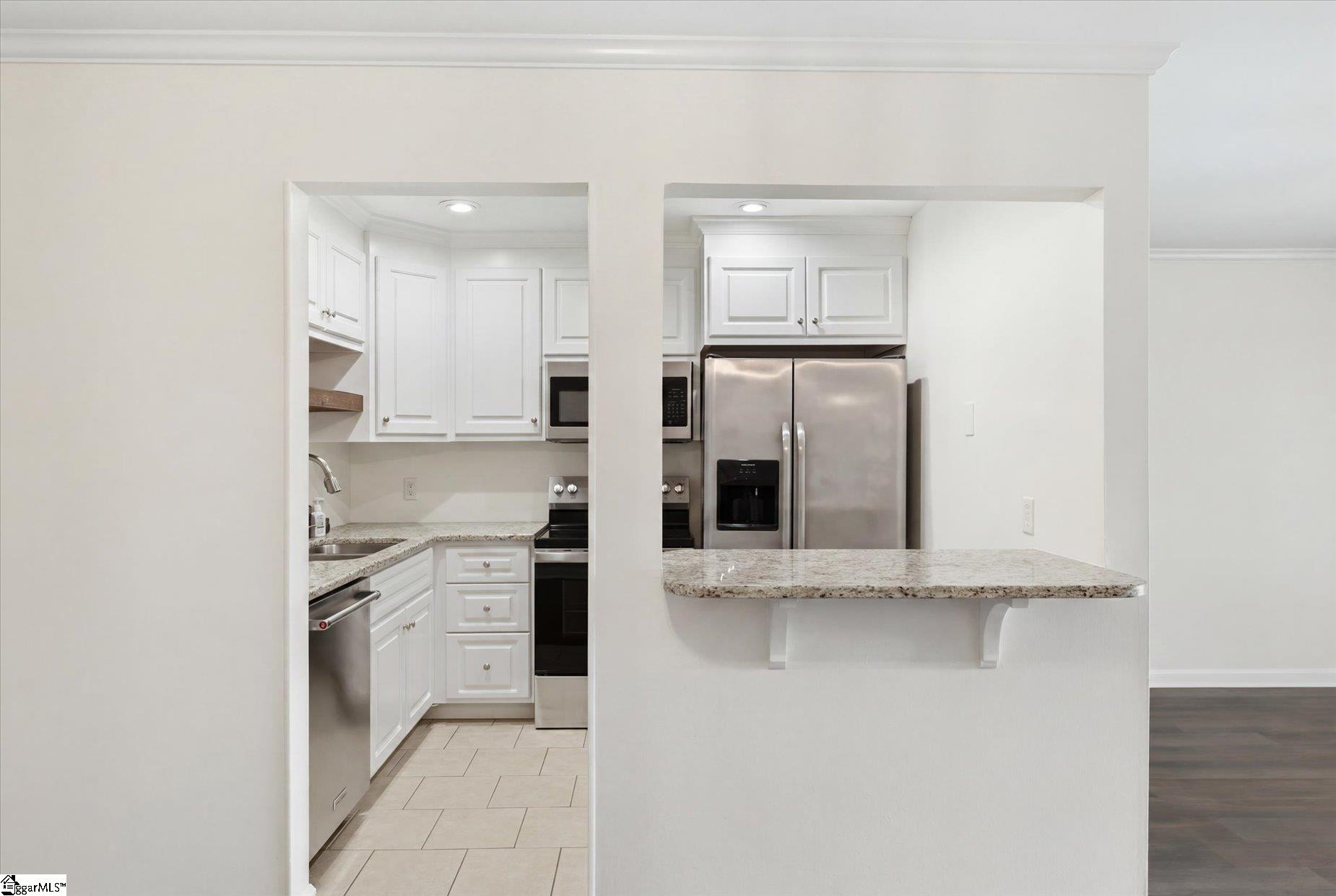 925 Cleveland Street Property Photo 11