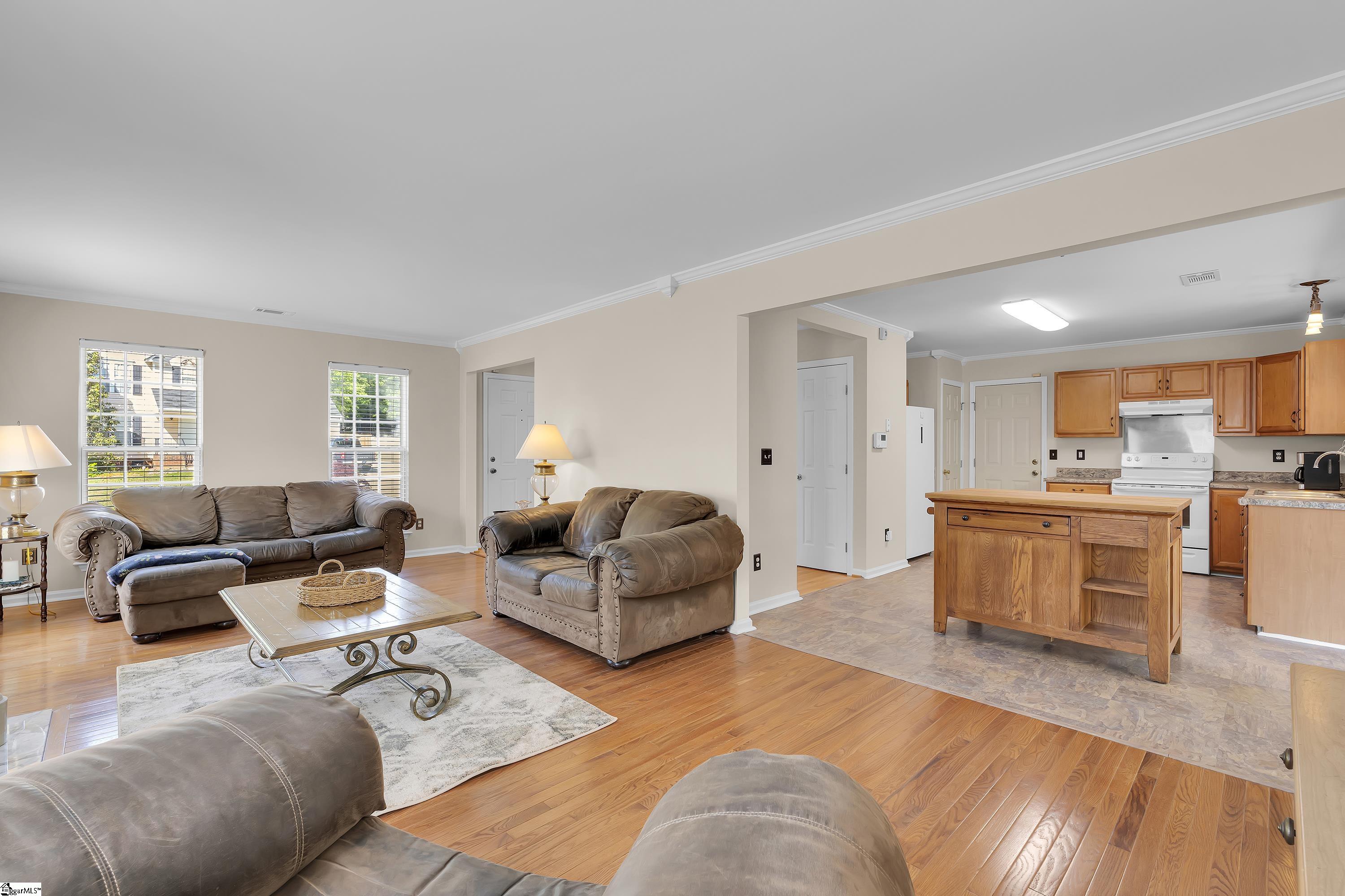 415 Scarlet Oak Drive Property Photo 6