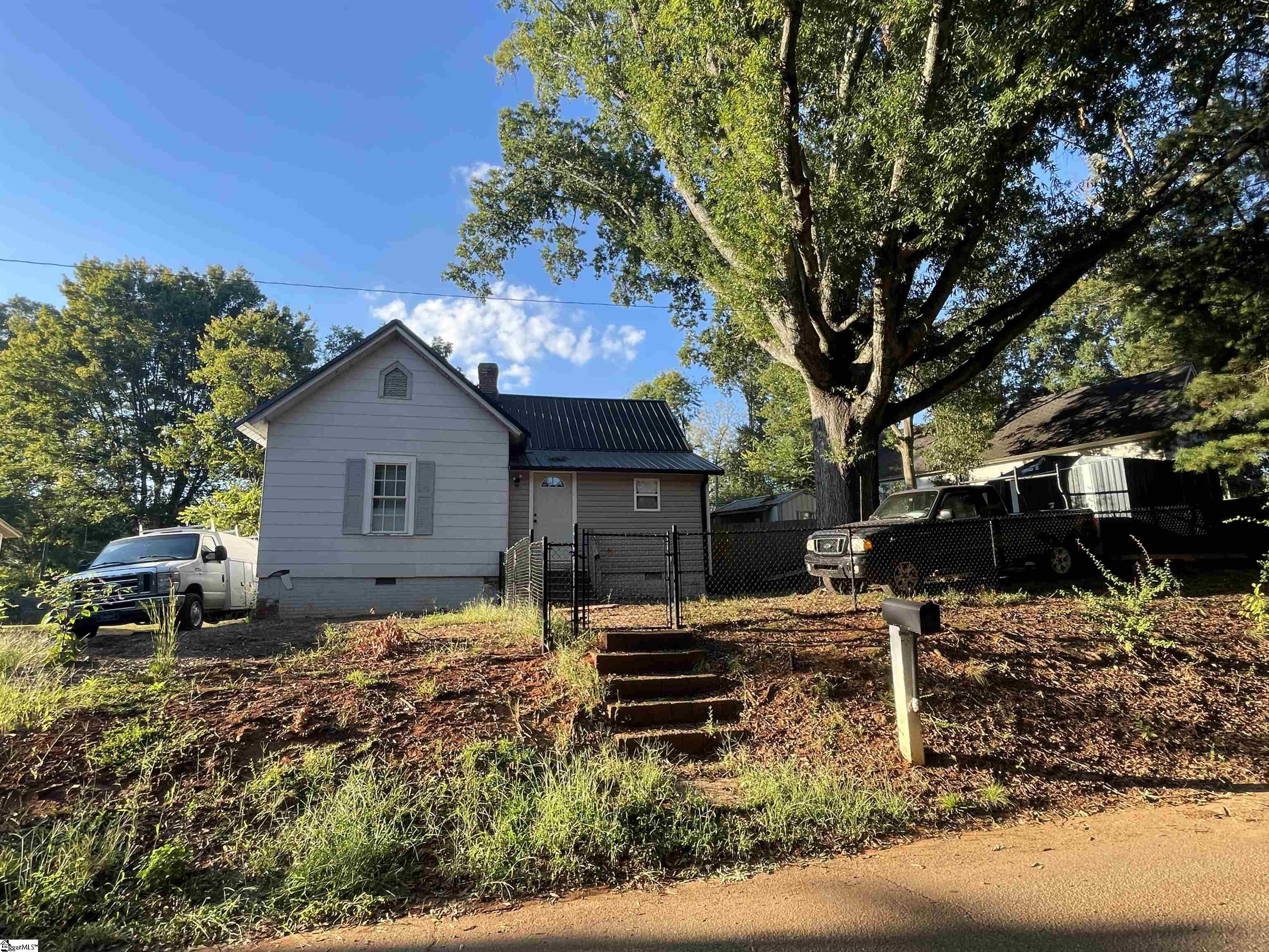20 1st Street Property Photo 3