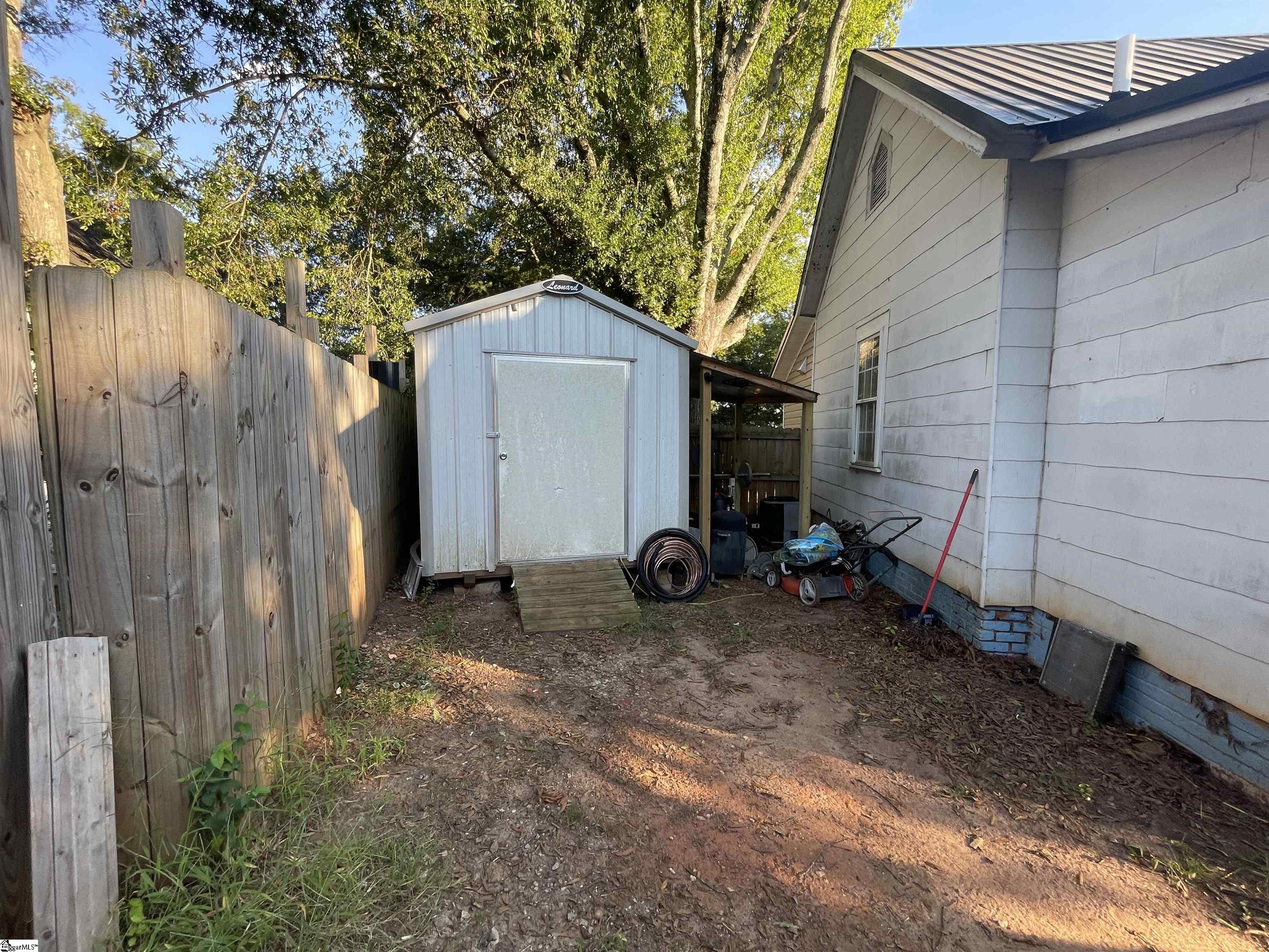 20 1st Street Property Photo 6