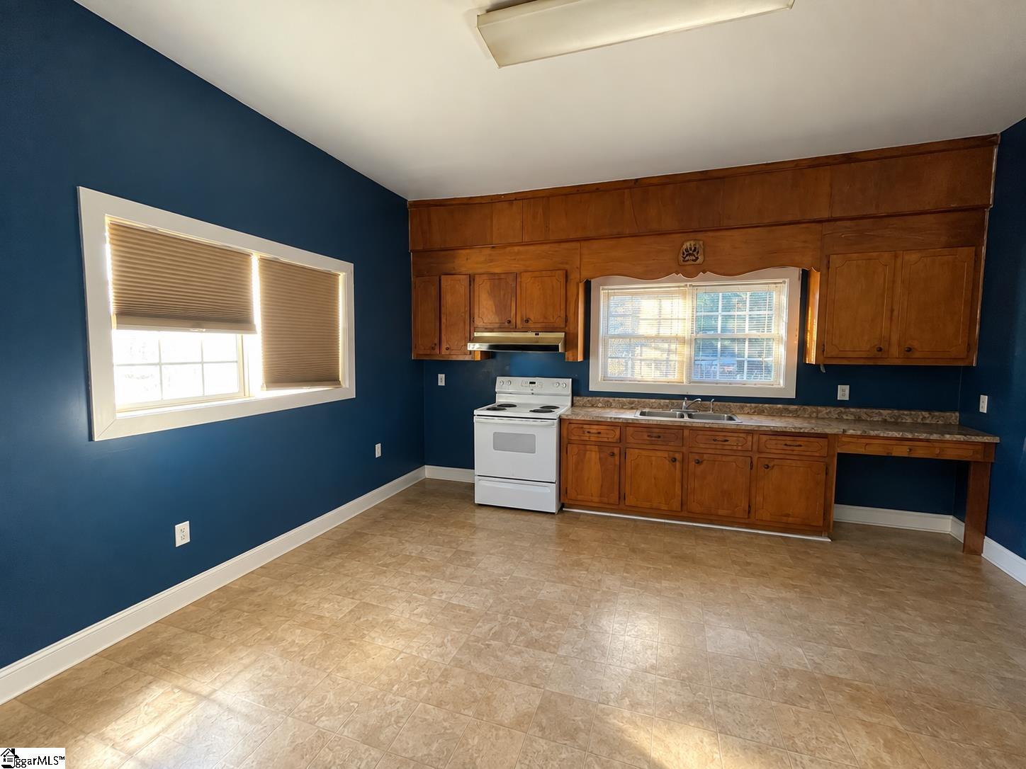 20 1st Street Property Photo 11