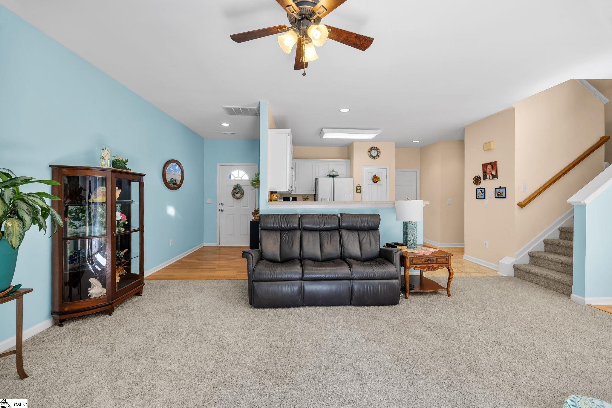 105 Ledgewood Way Property Photo 10