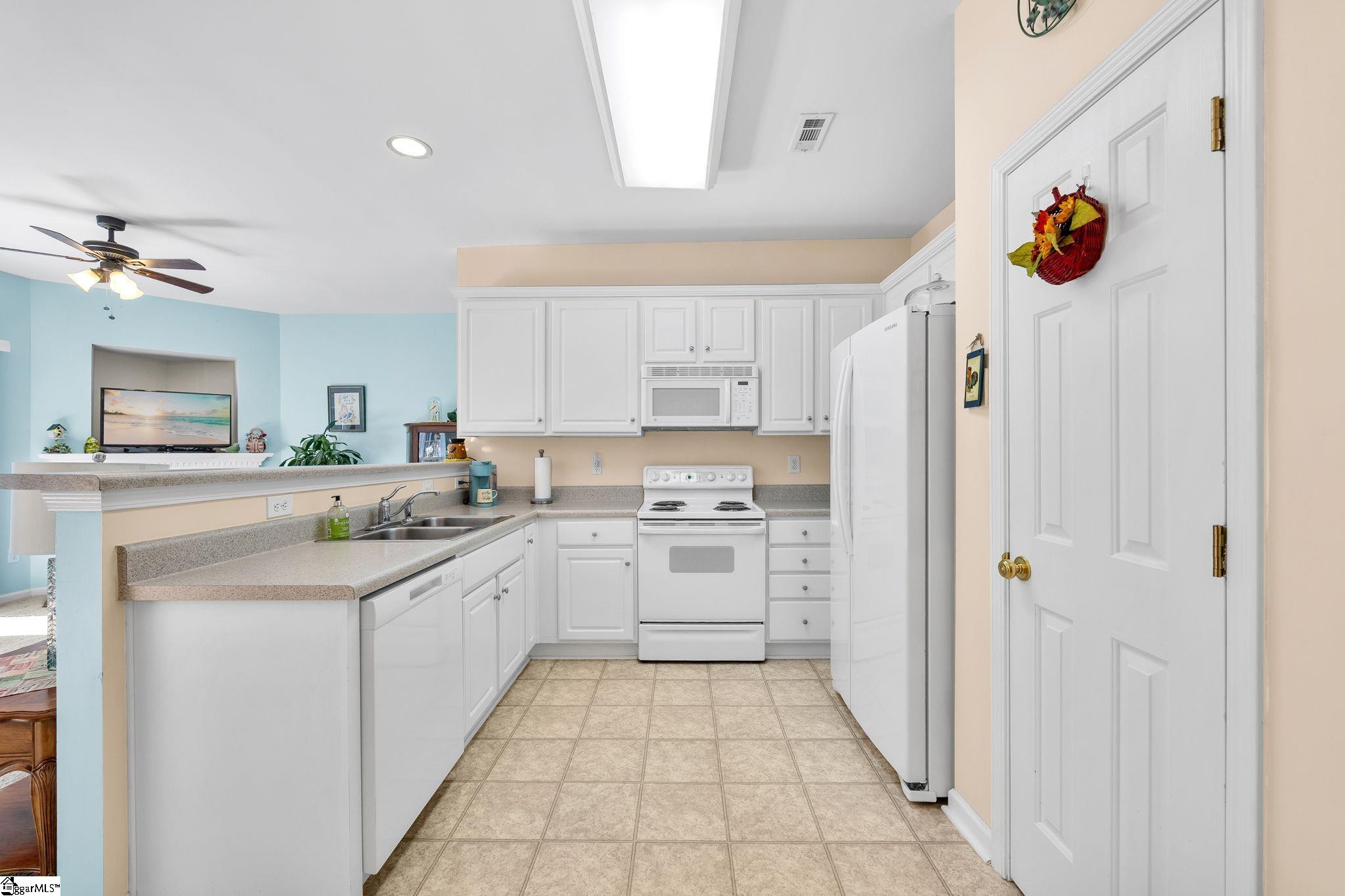 105 Ledgewood Way Property Photo 13