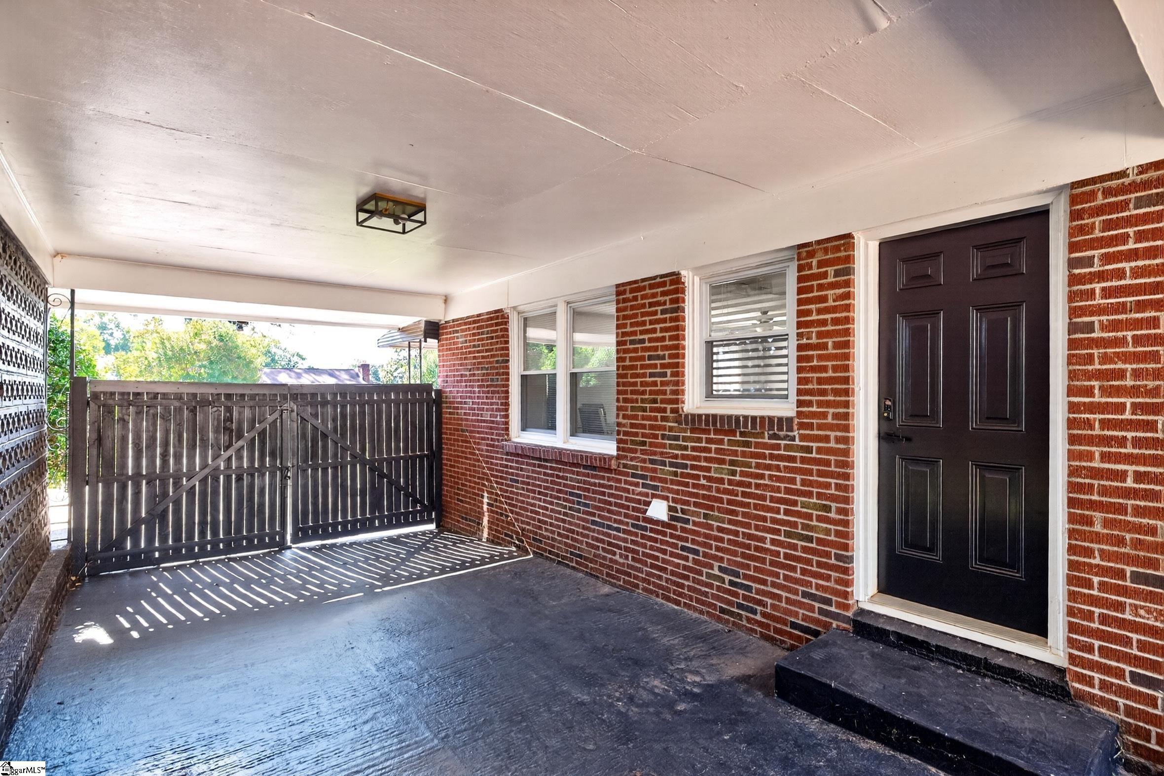 24 Maudie Street Property Photo 44