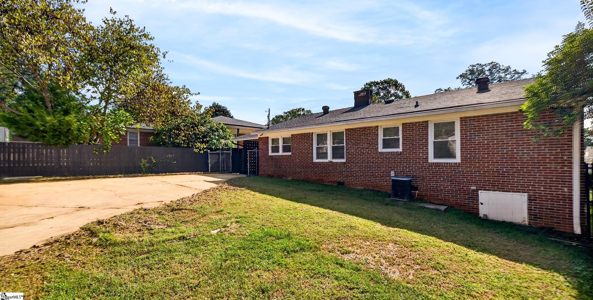 24 Maudie Street Property Photo 46