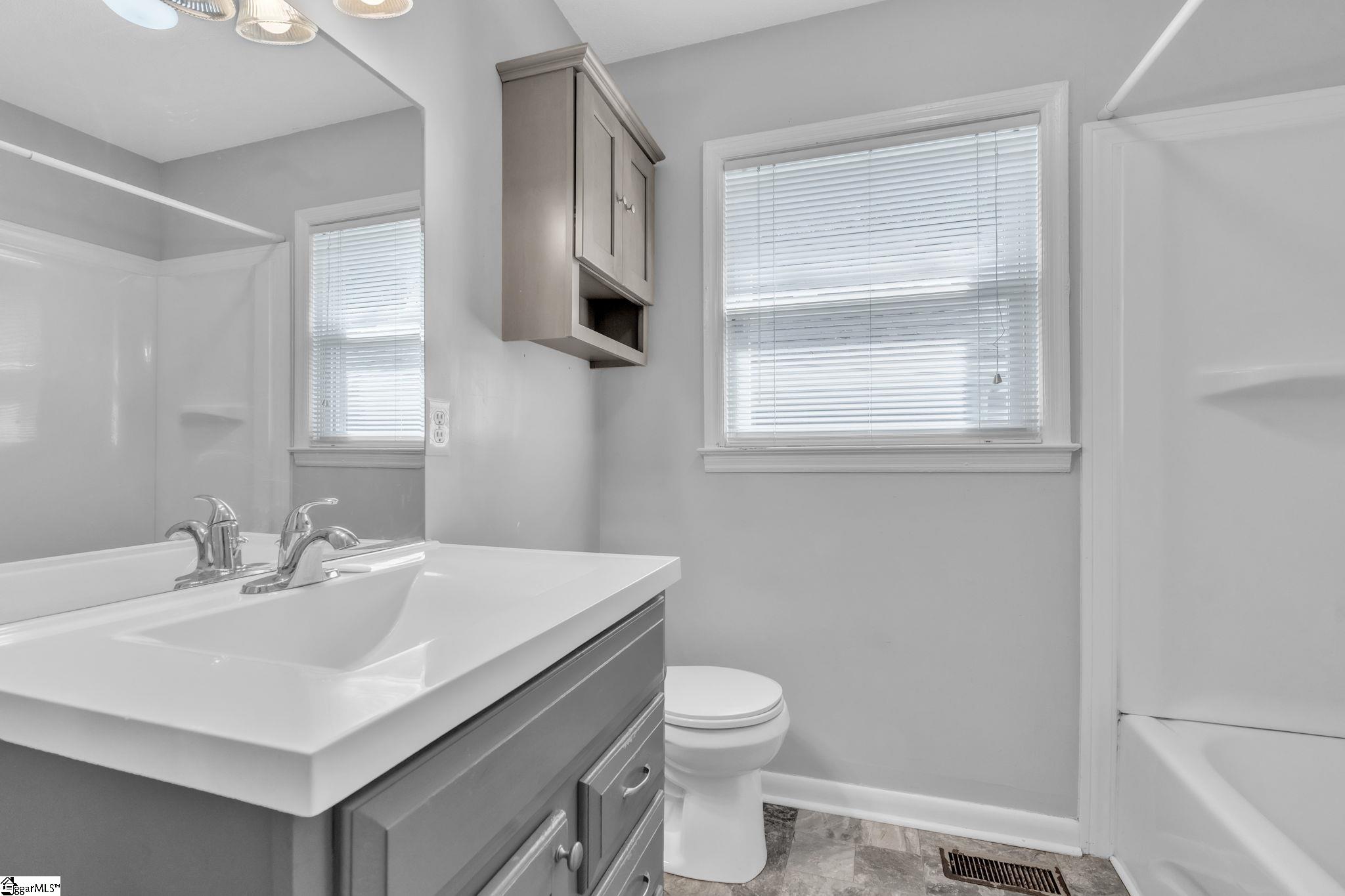 161 Home Street Property Photo 13