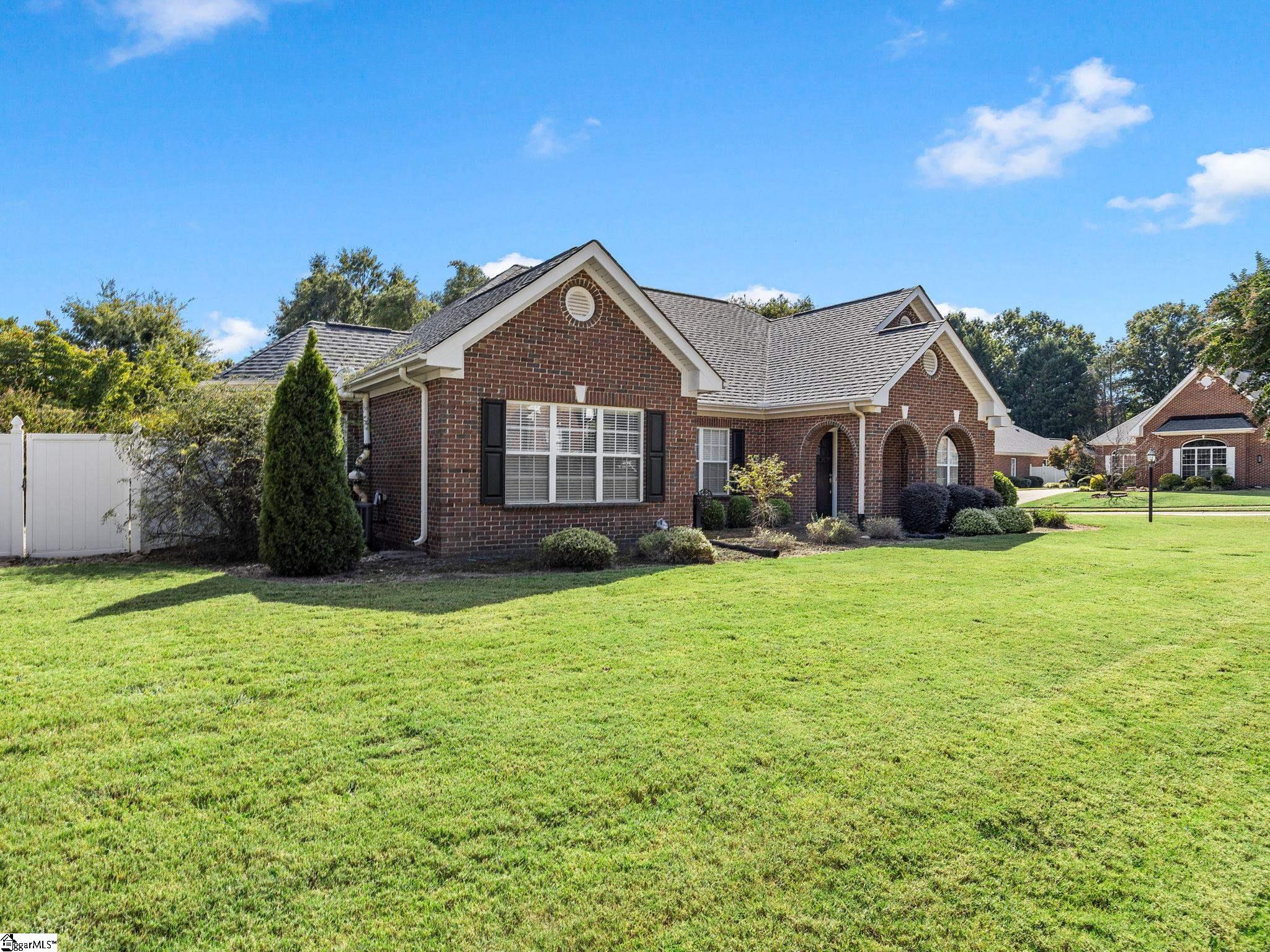 101 Banbury Circle Property Photo 2