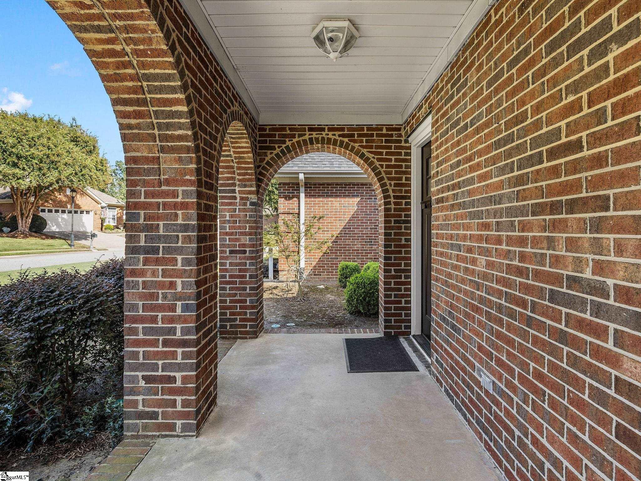 101 Banbury Circle Property Photo 6