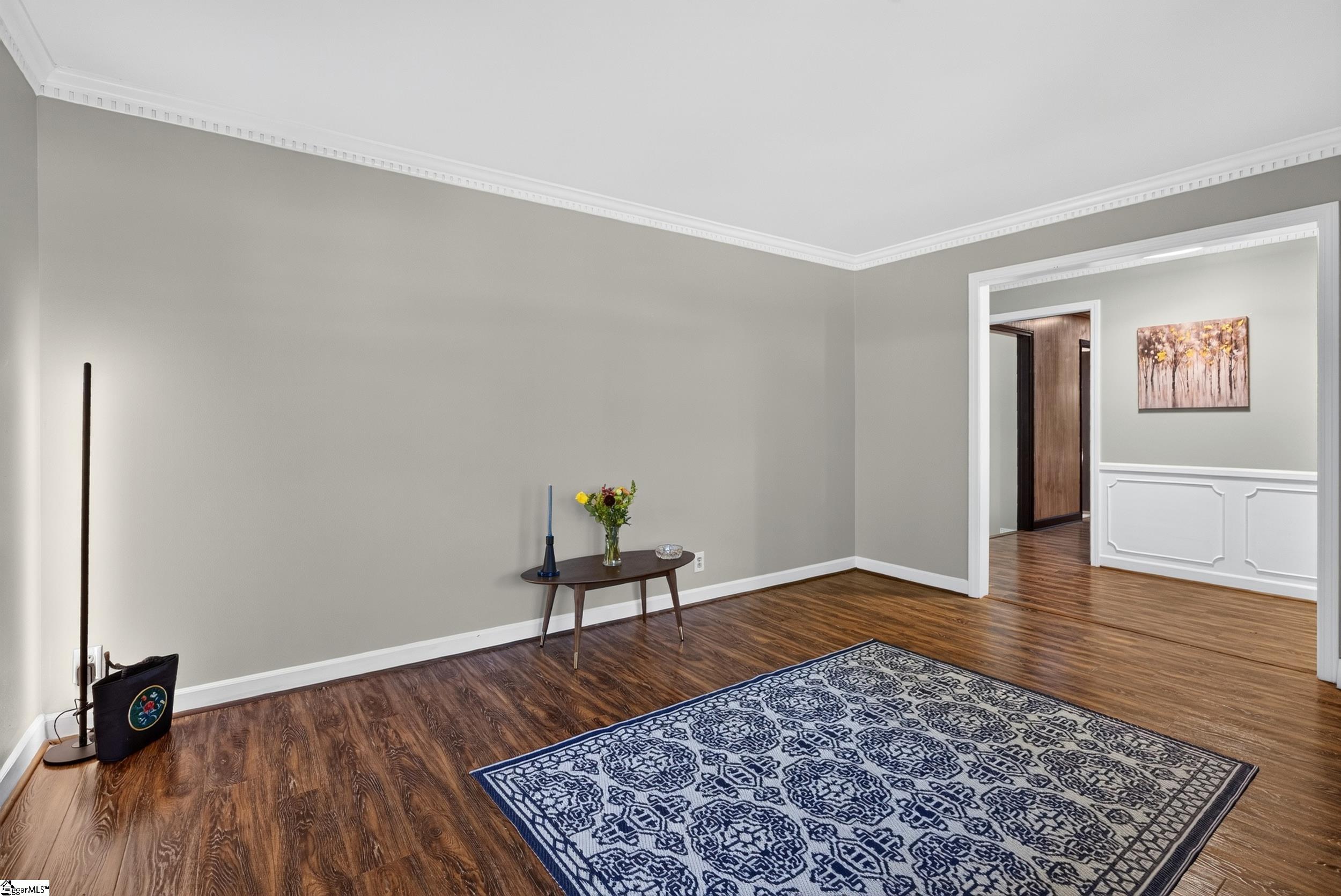 104 Lakecrest Drive Property Photo 5