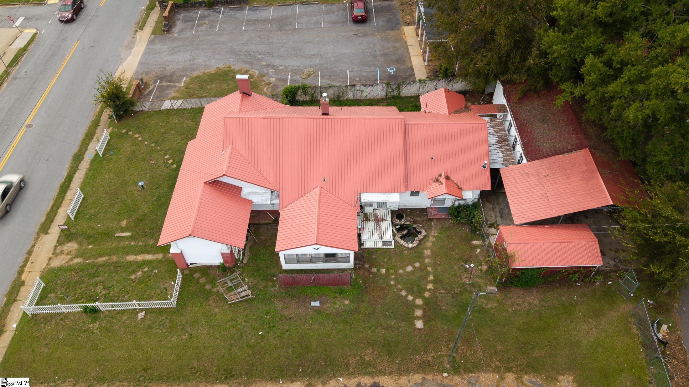 919 N Limestone Street Property Photo 43