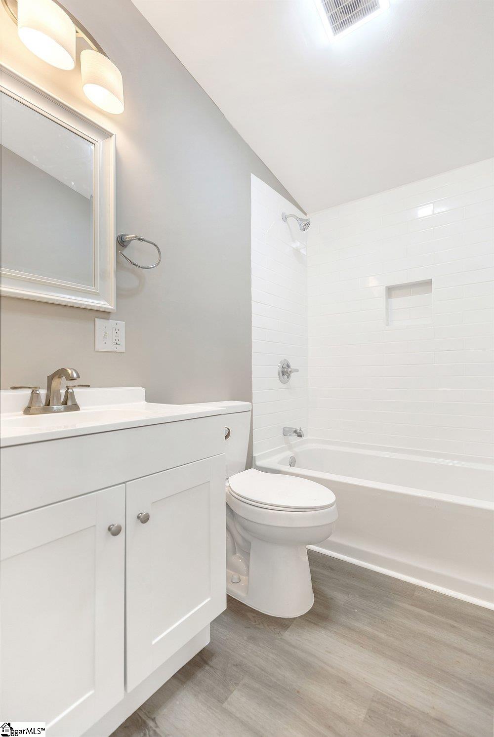 20 Chapman Lane Property Photo 18