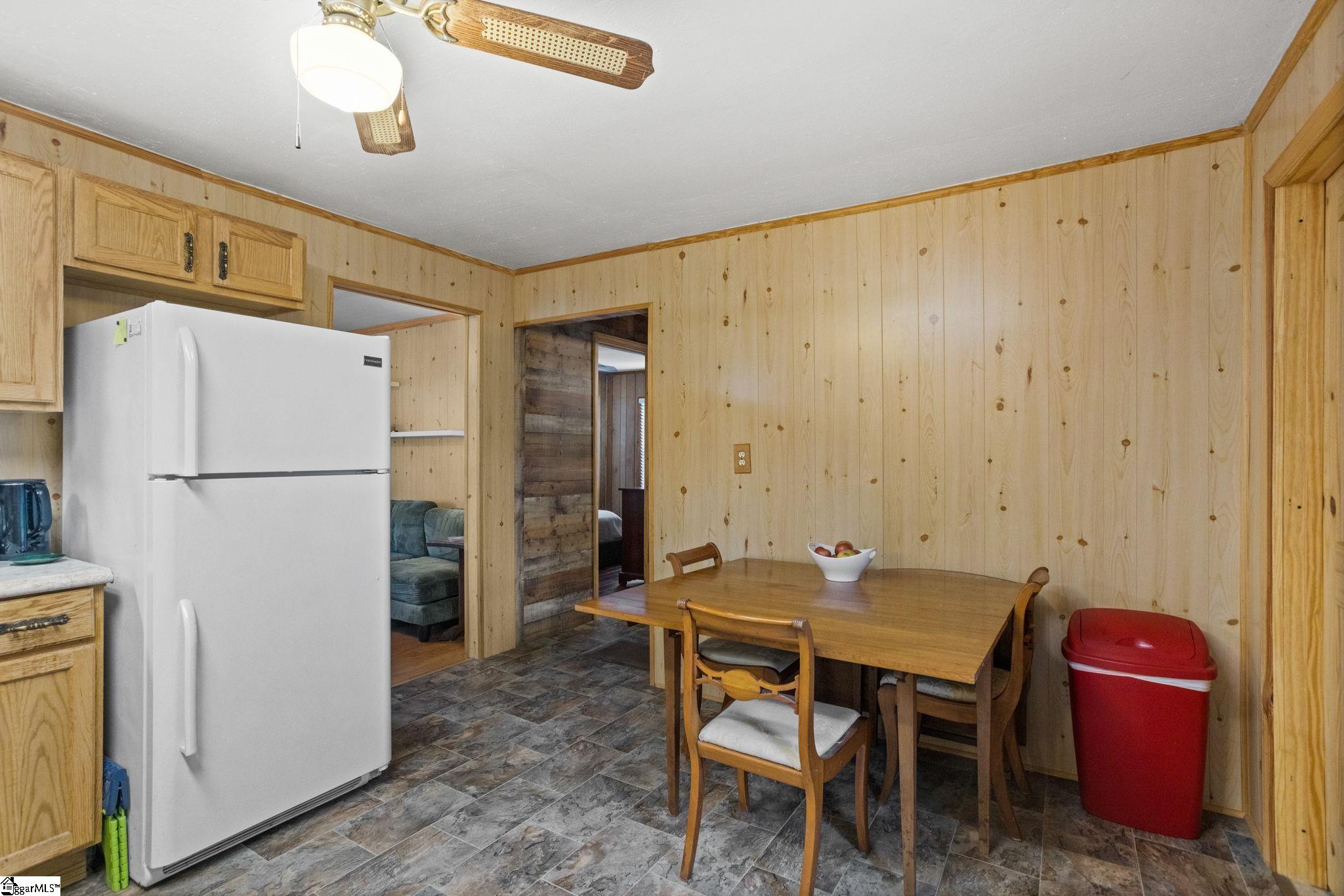 10 Hollywood Street Property Photo 8