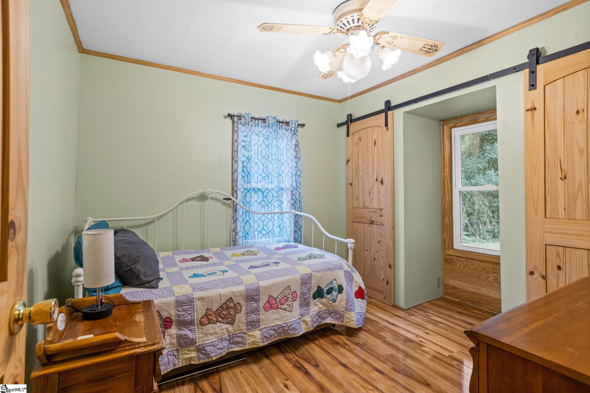 10 Hollywood Street Property Photo 12