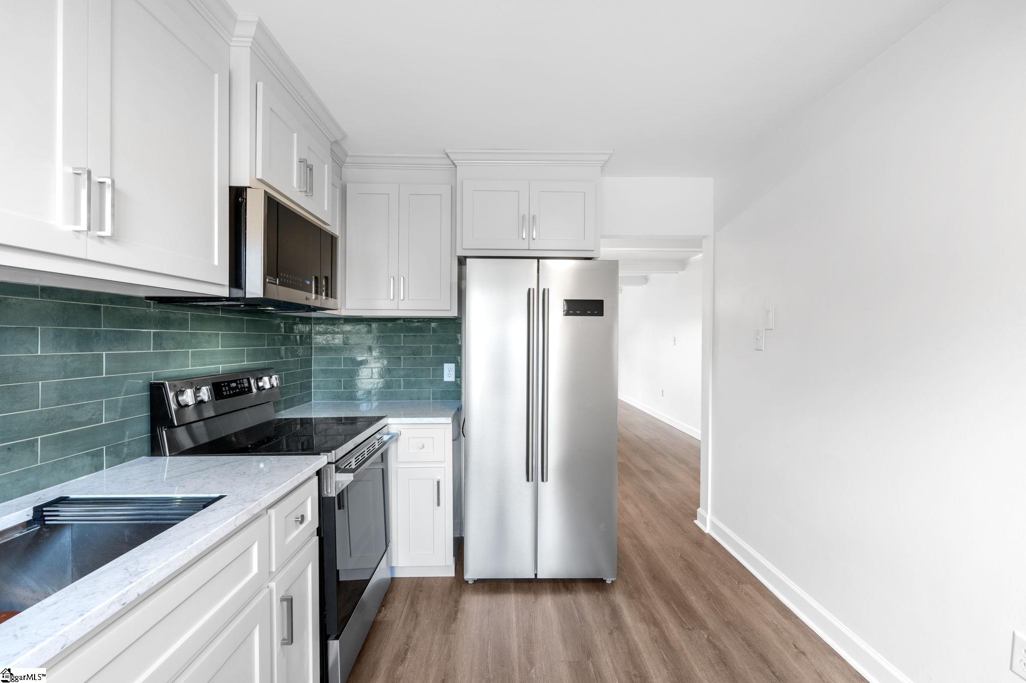 925 Cleveland Street Property Photo 11