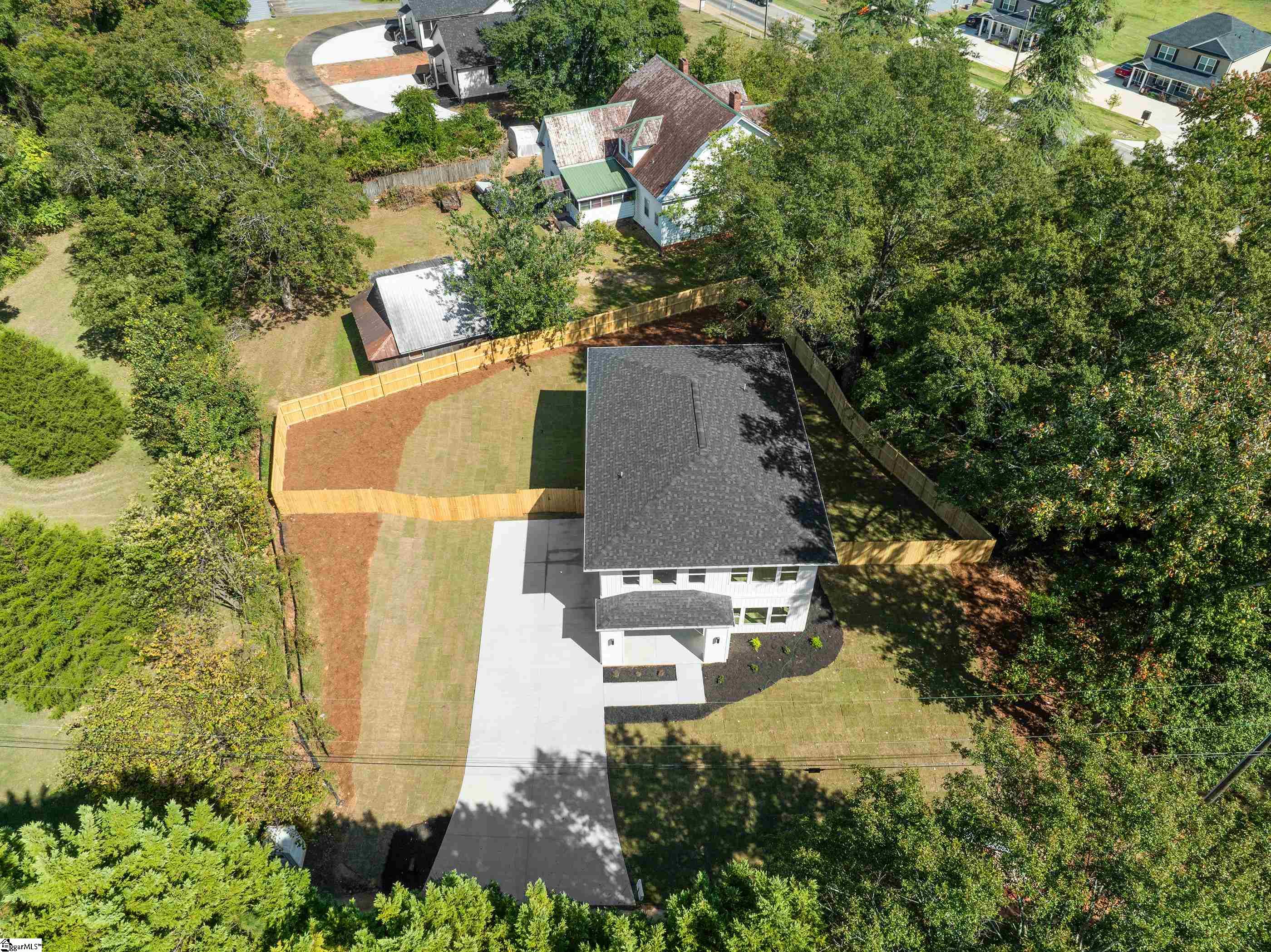 119 Park Drive Property Photo 2