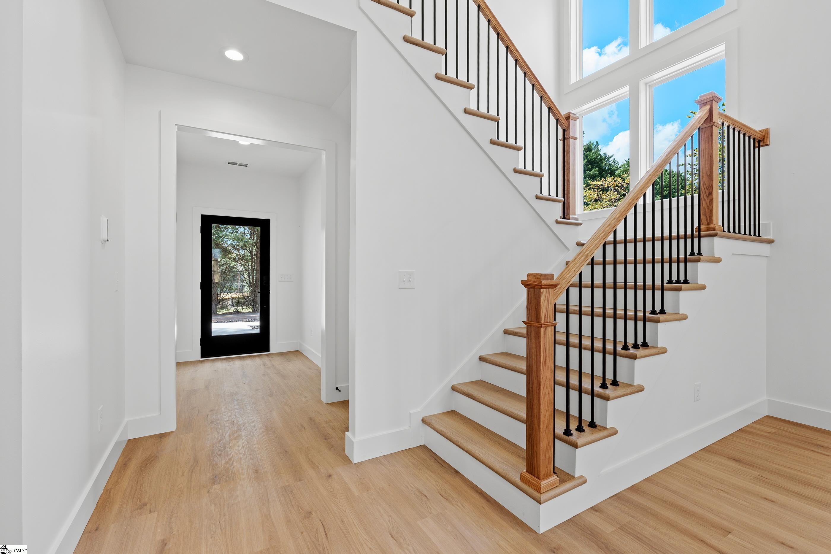 119 Park Drive Property Photo 4