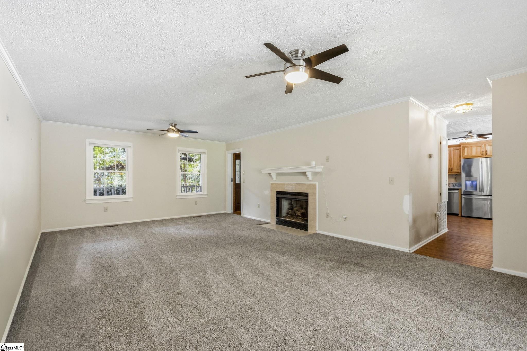 3 Eastern Pointe Property Photo 7