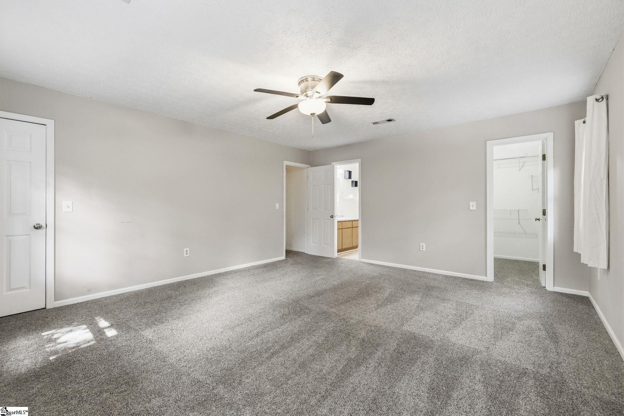 3 Eastern Pointe Property Photo 30