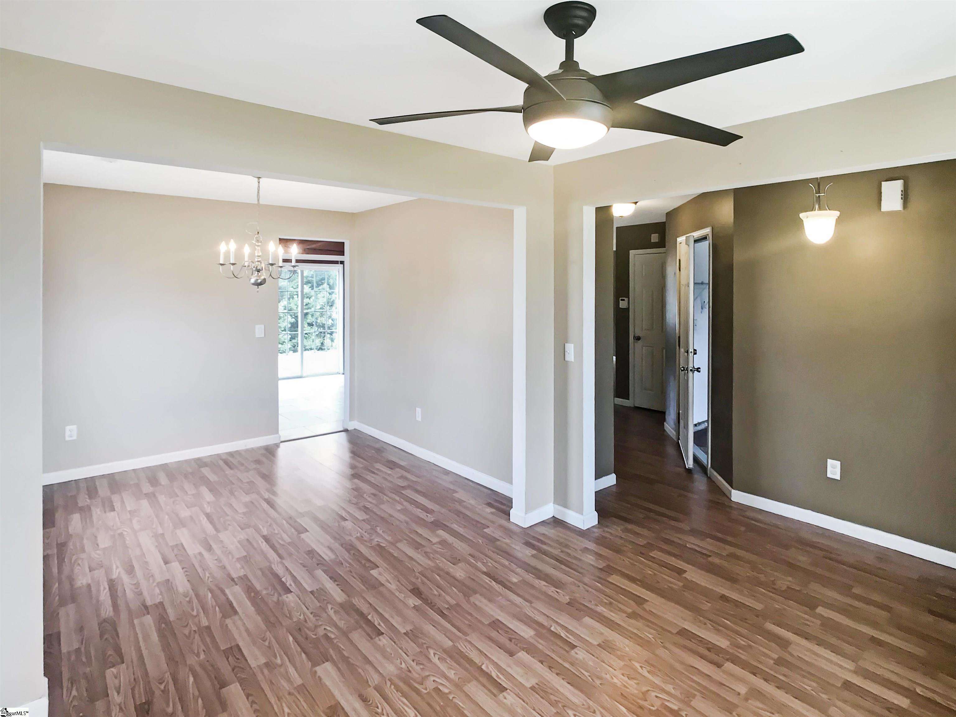 1605824 Property Photo 4