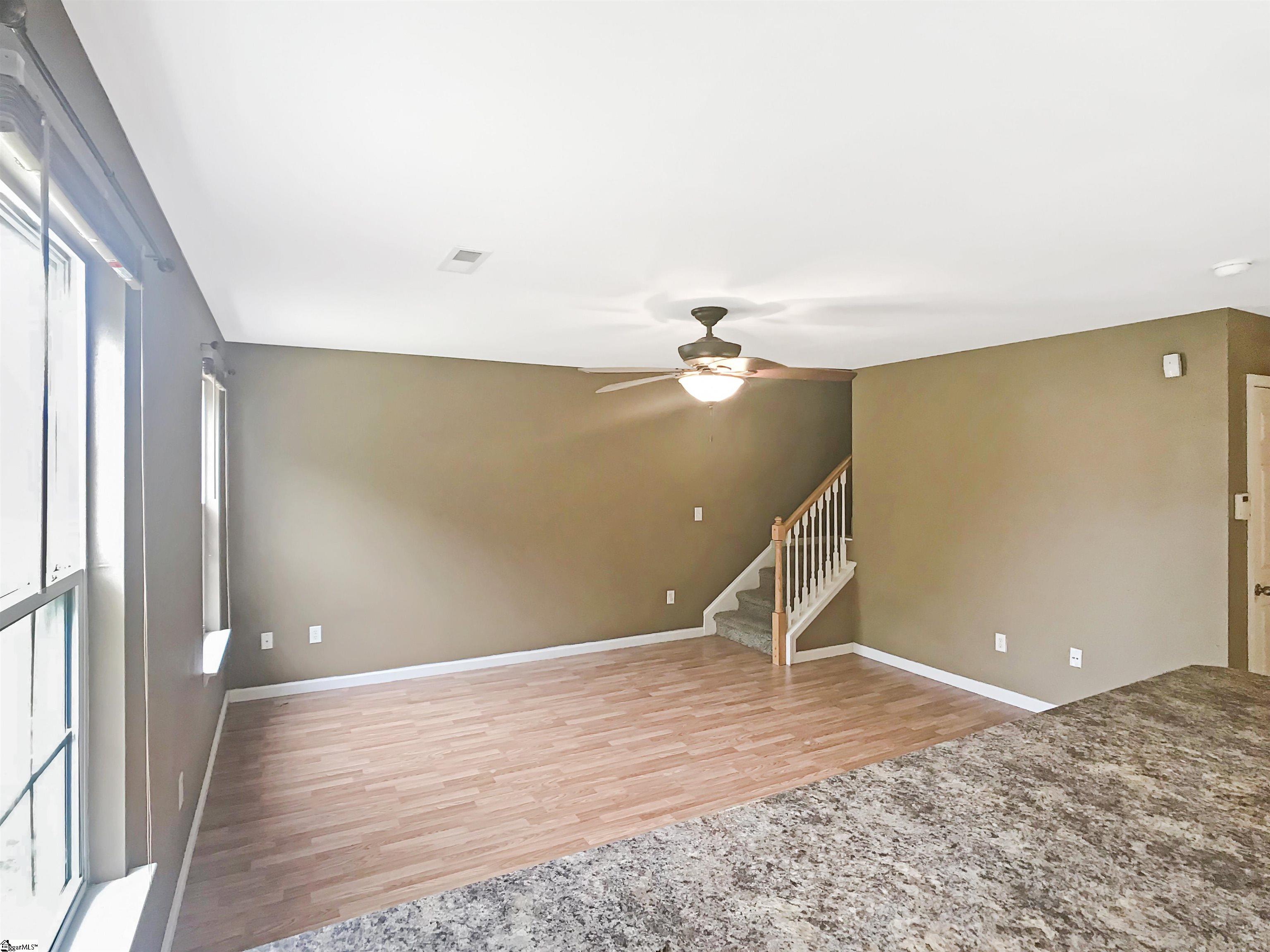 1605824 Property Photo 8