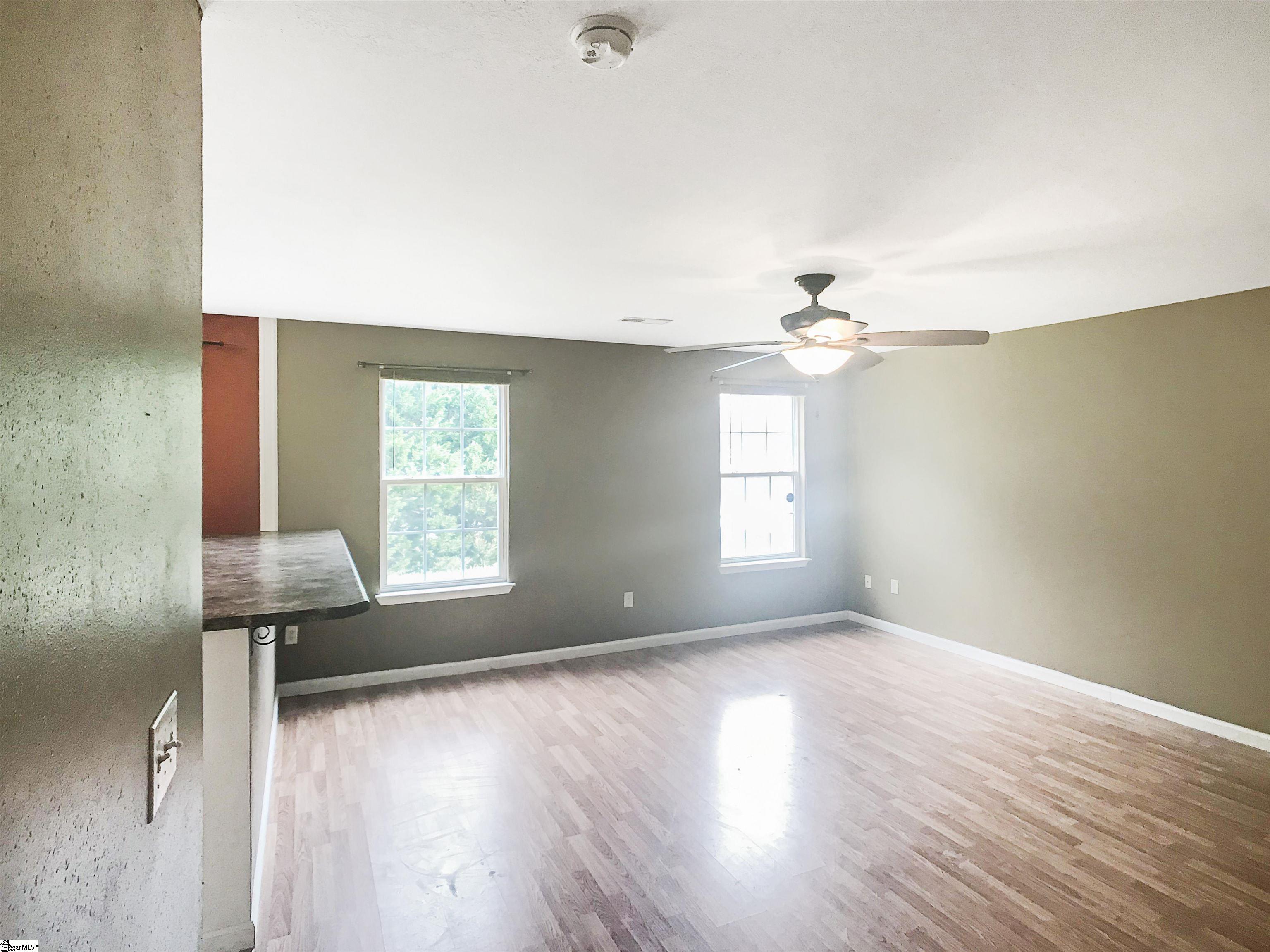 1605824 Property Photo 9