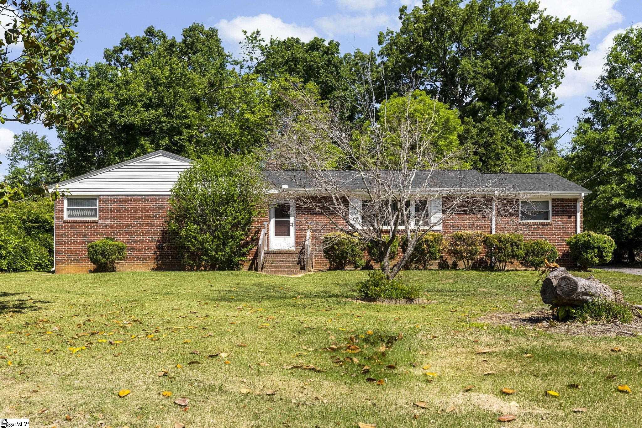 206 Greenbriar Drive