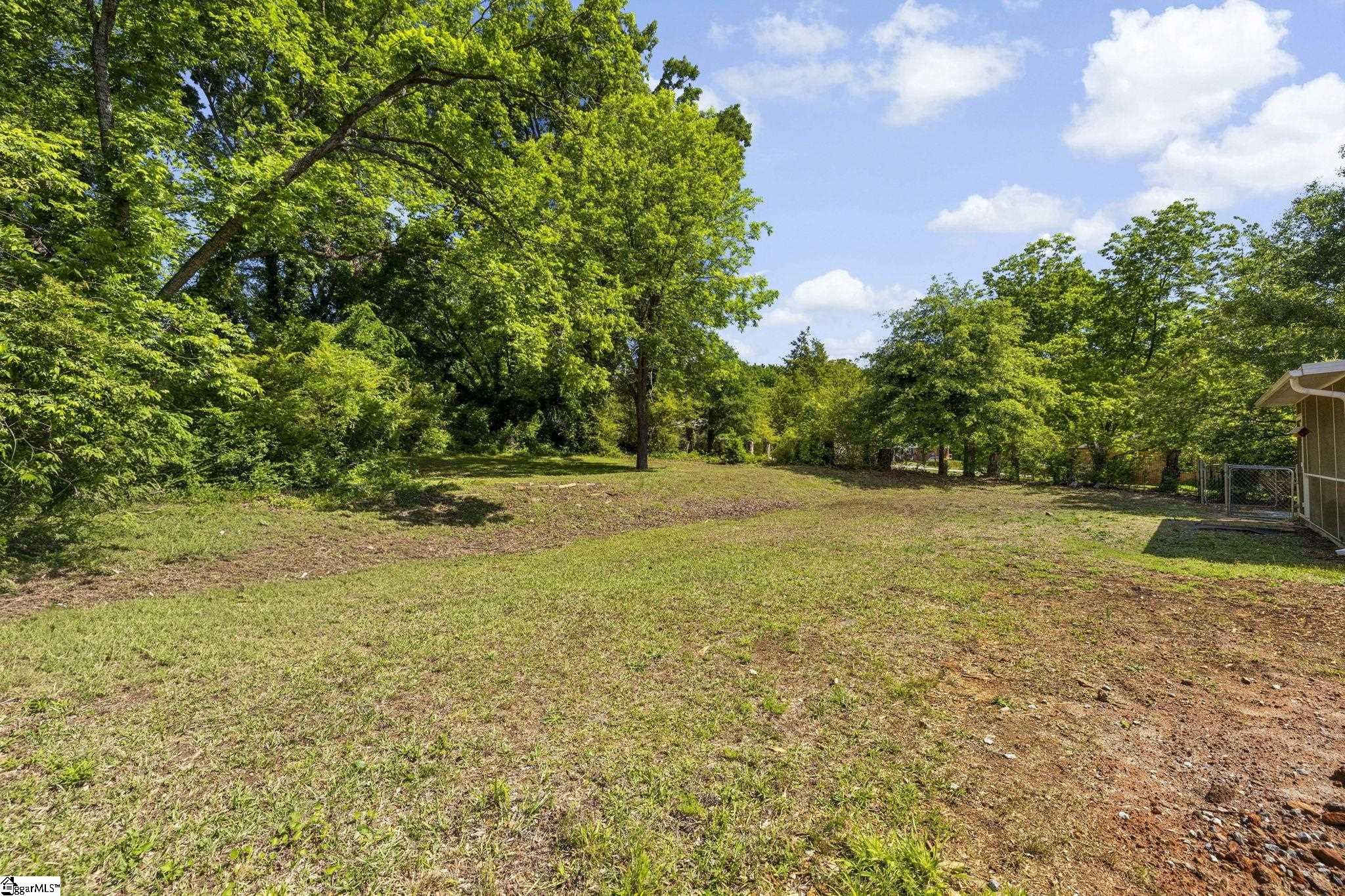 206 Greenbriar Drive Property Photo 29