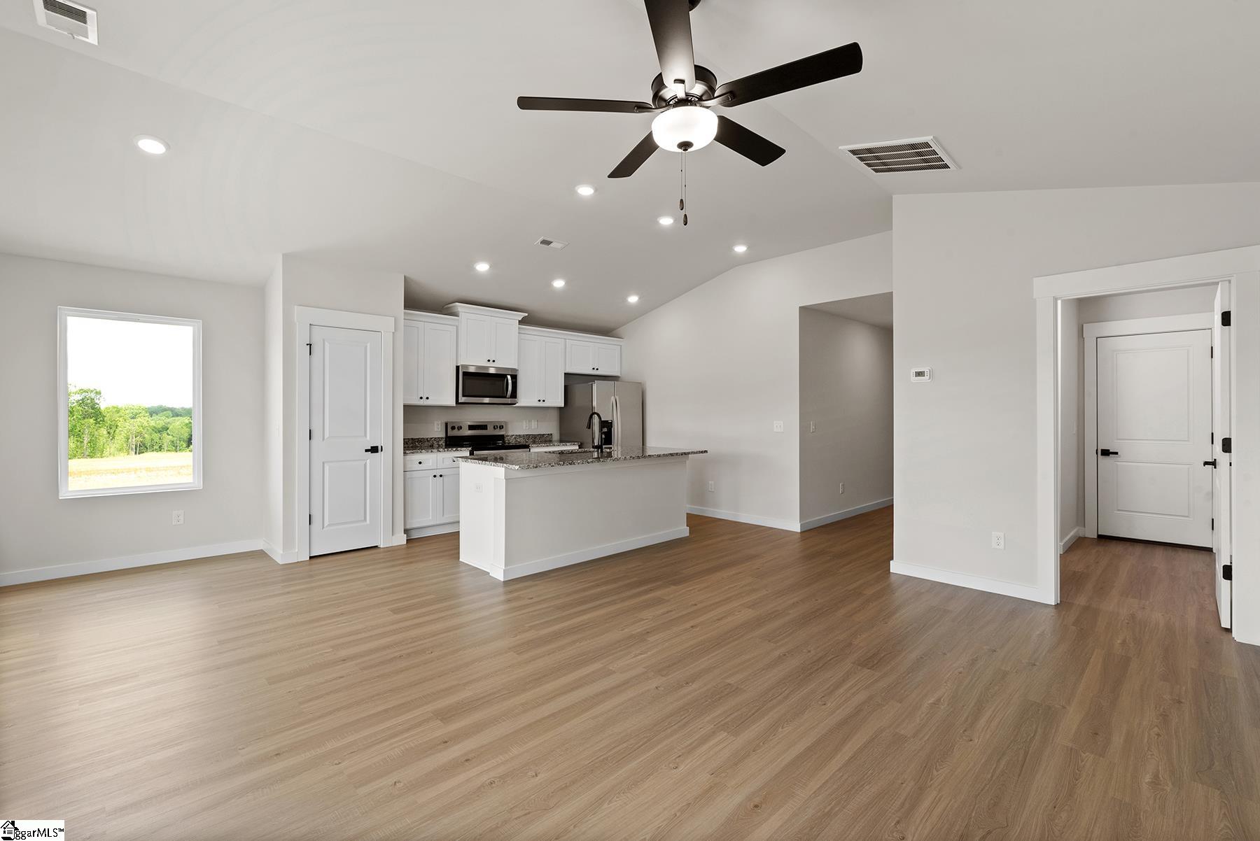 411 West Claywalk Road Property Photo 5