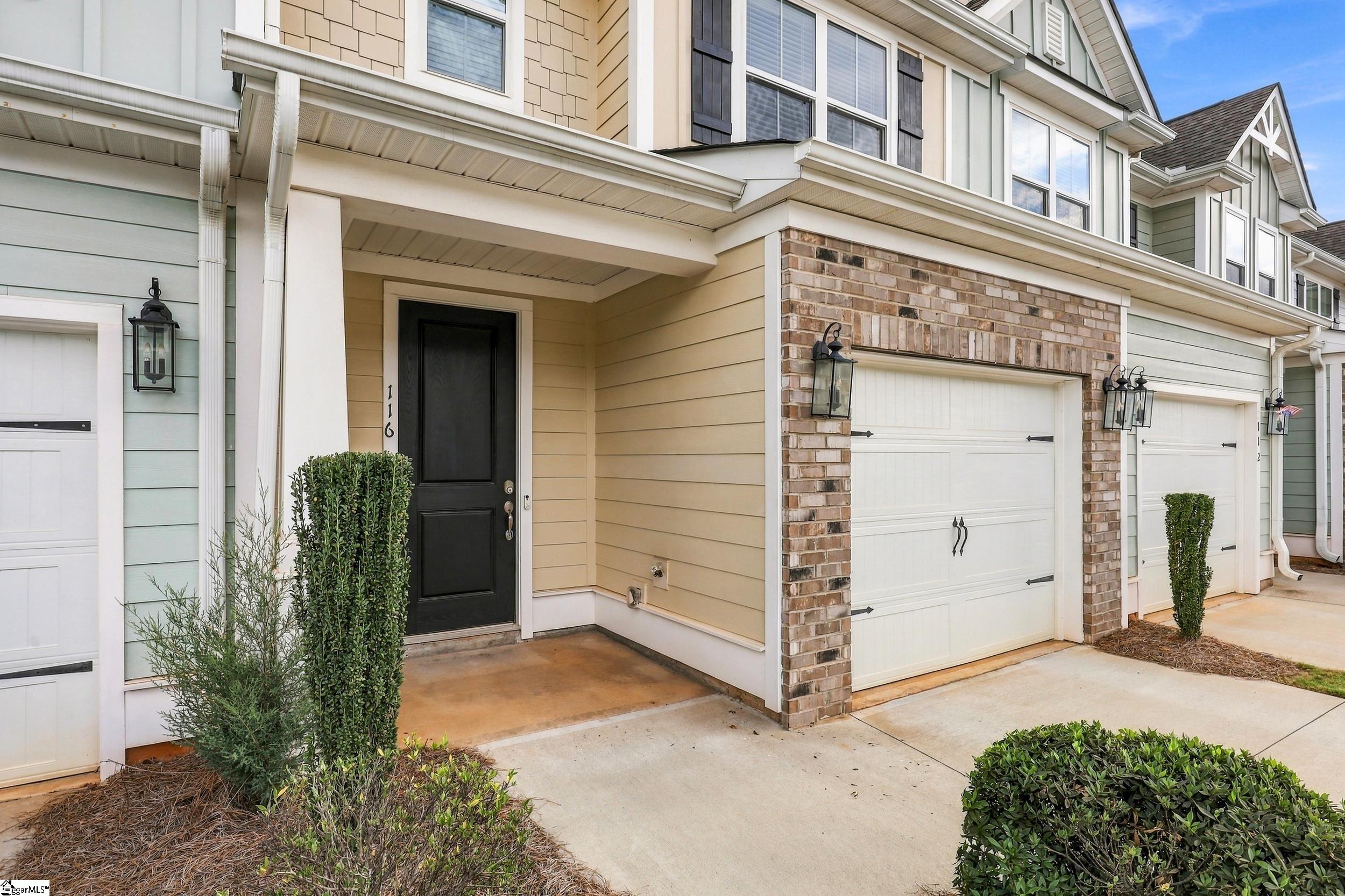 116 Turfway Drive Property Photo 2