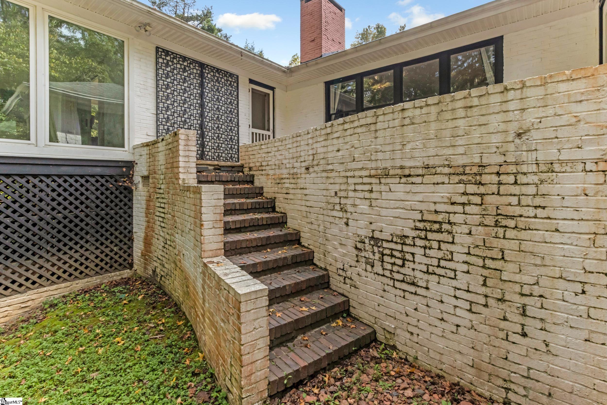 114 Eastwood Circle Property Photo 43