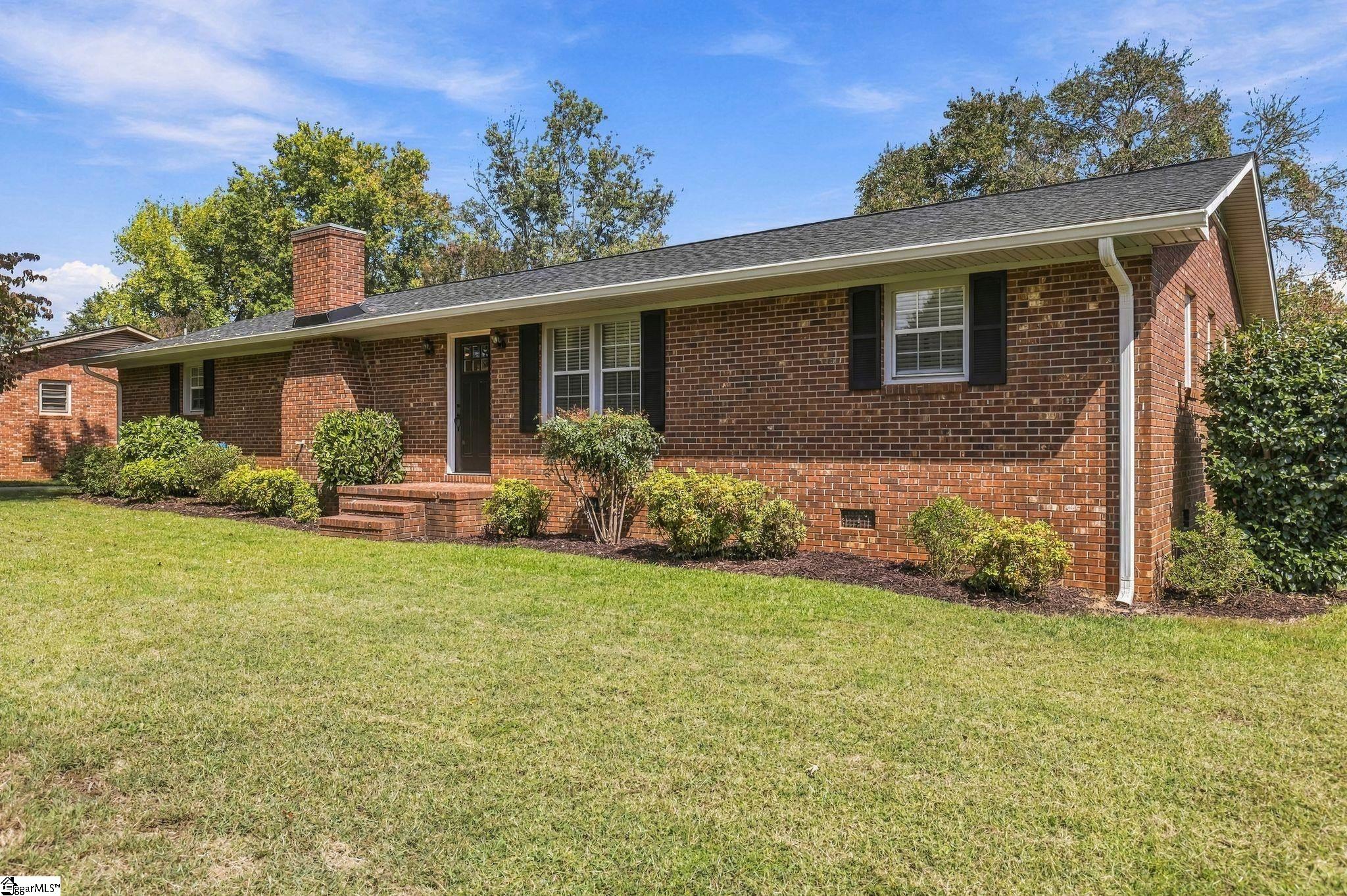 110 Scenic Circle Property Photo 2