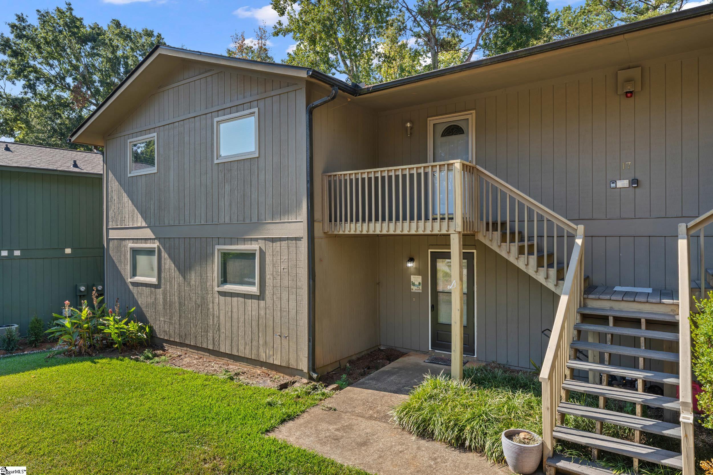 17c Hartwell Villas Property Photo 2