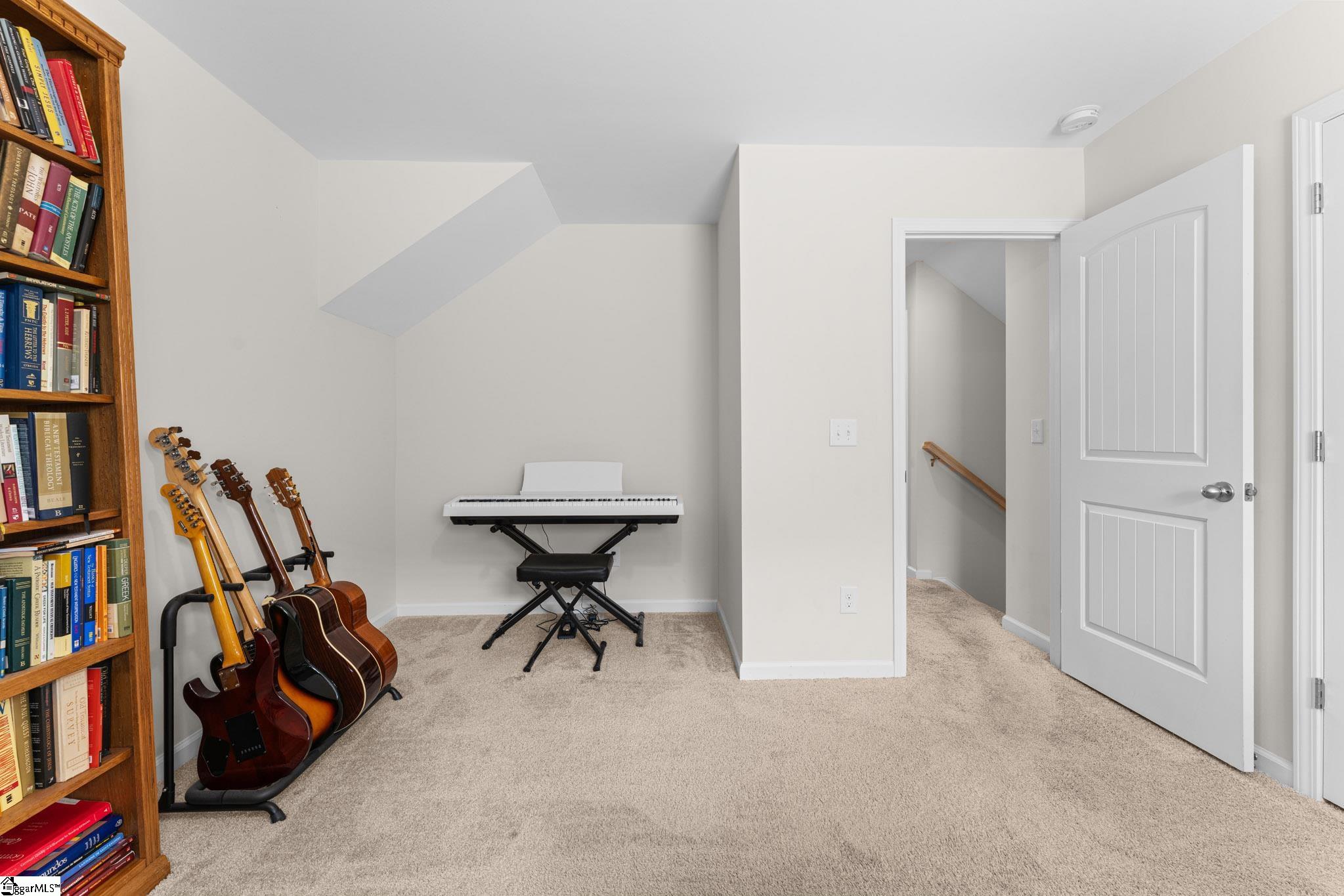202 Chinchilla Drive Property Photo 37