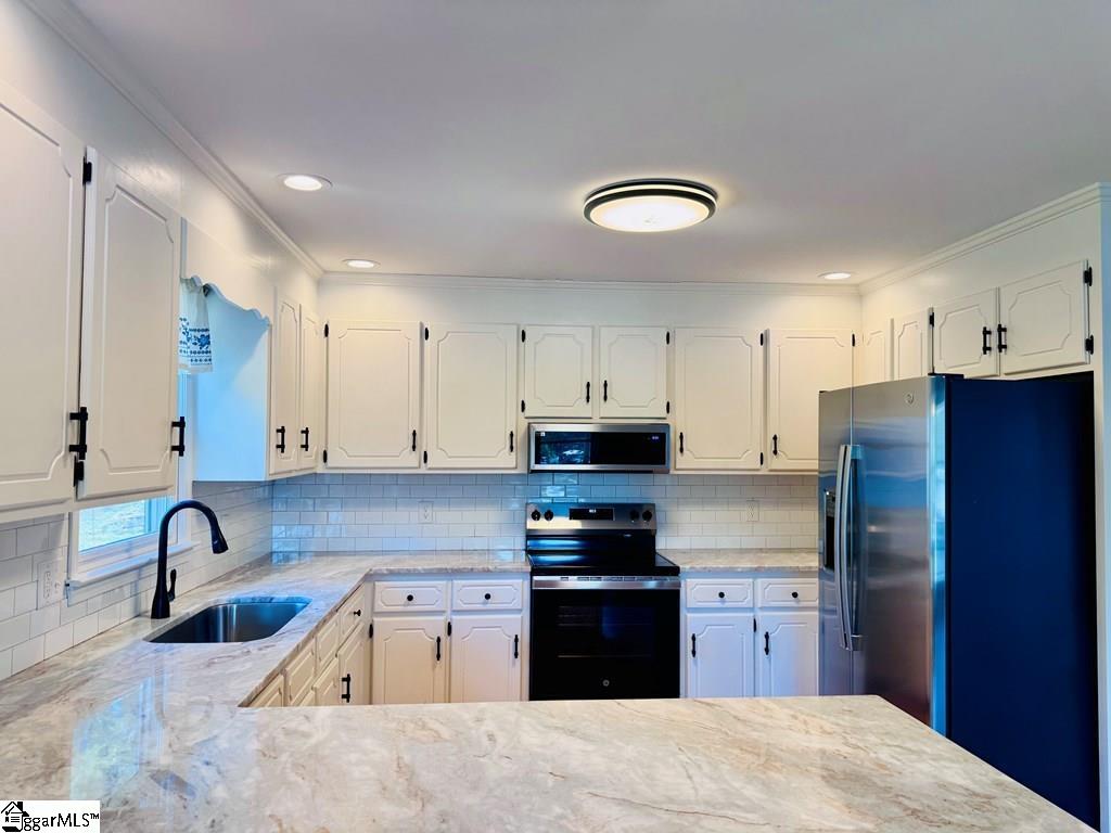 181 A Frame Road Property Photo 11