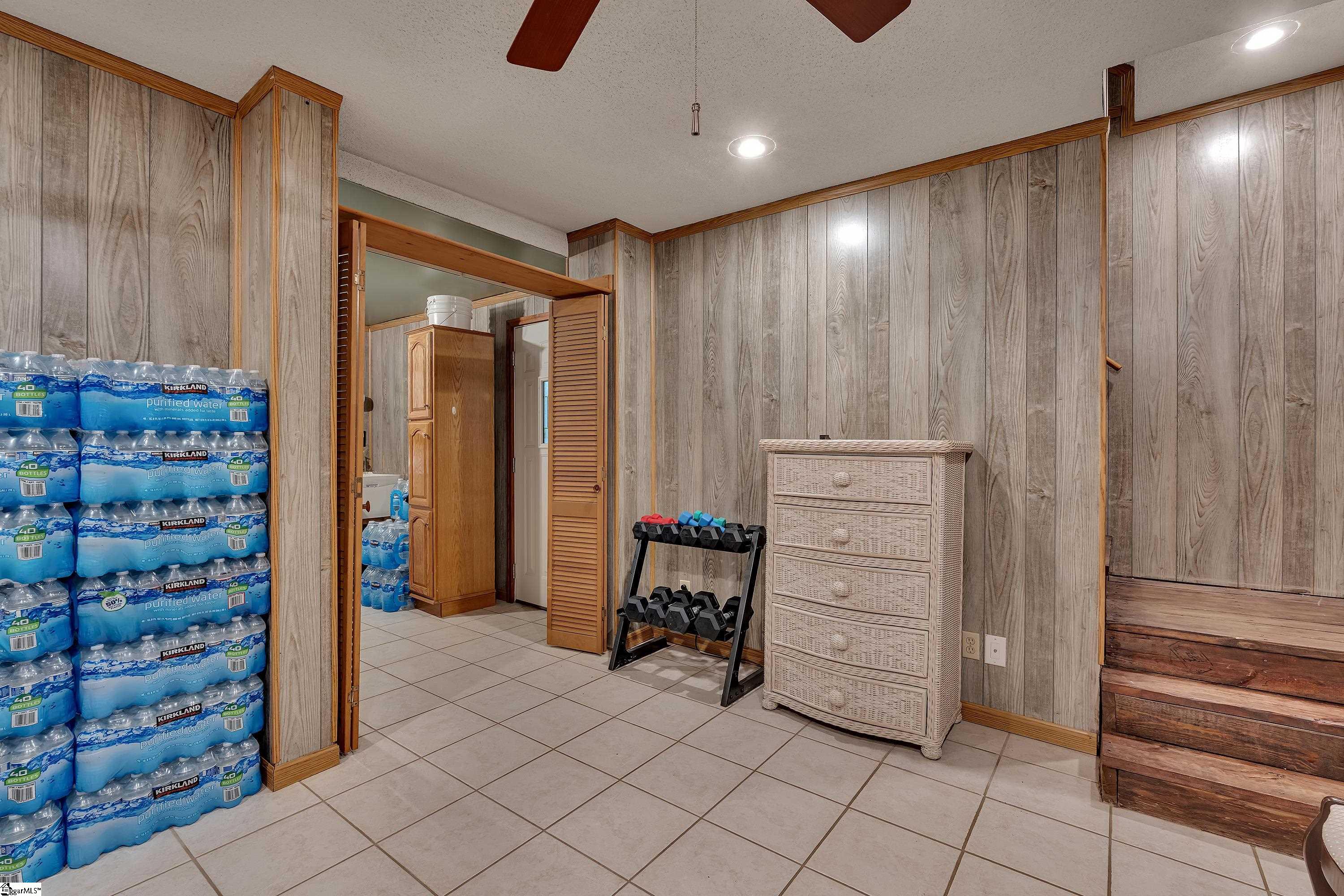 210 Bromsgrove Drive Property Photo 24