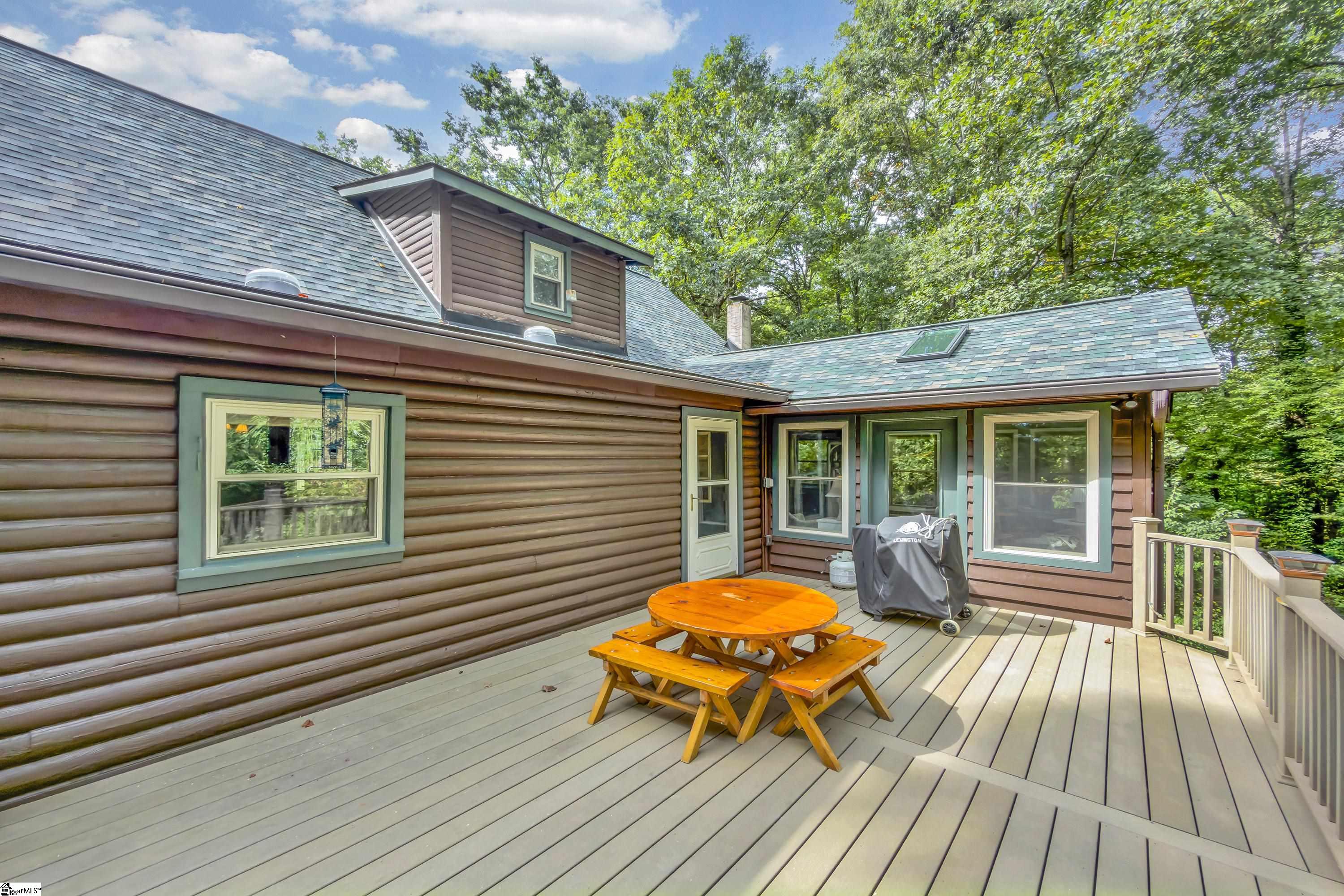 210 Bromsgrove Drive Property Photo 29