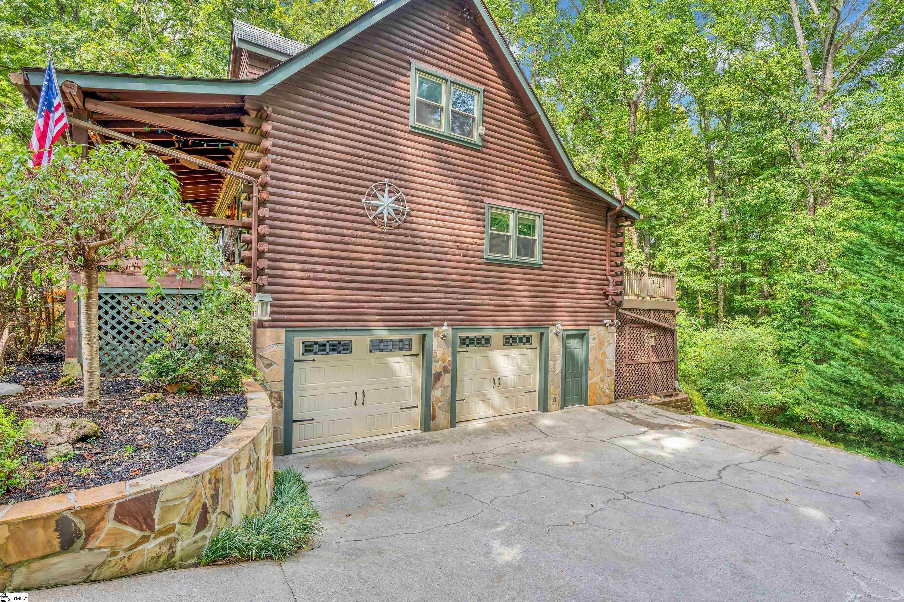 210 Bromsgrove Drive Property Photo 32