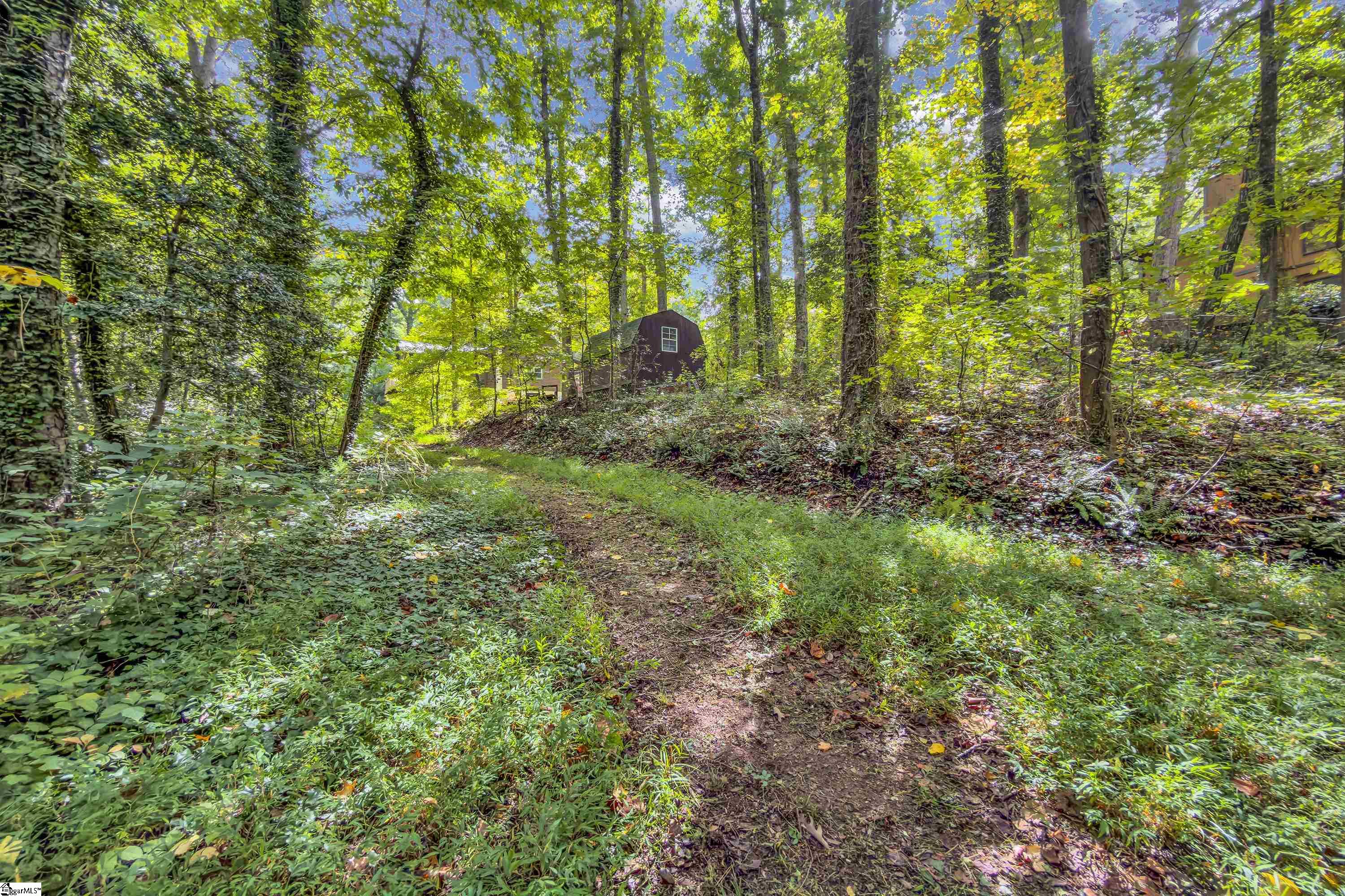 210 Bromsgrove Drive Property Photo 41