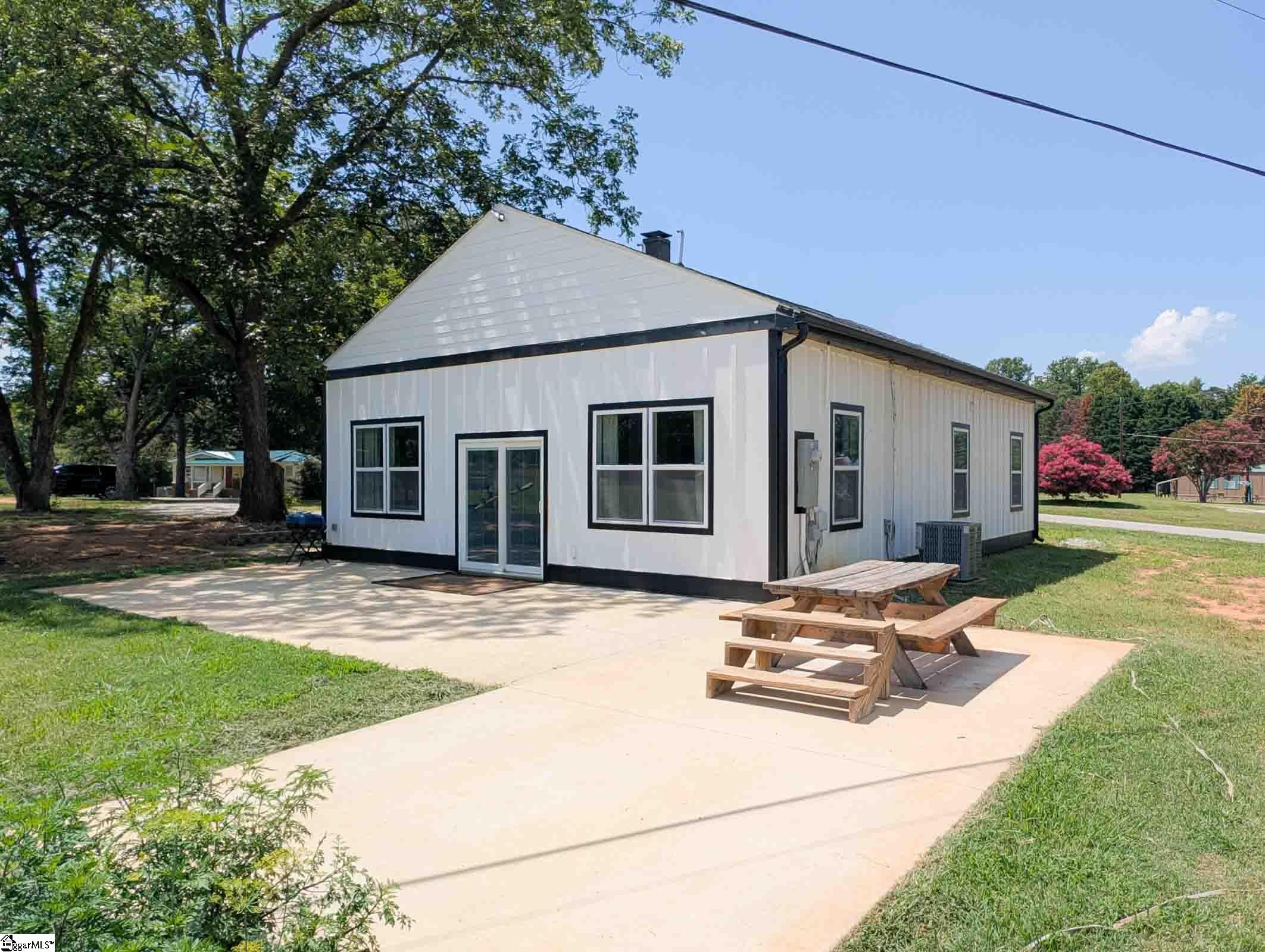 250 Bryant Road Property Photo 6