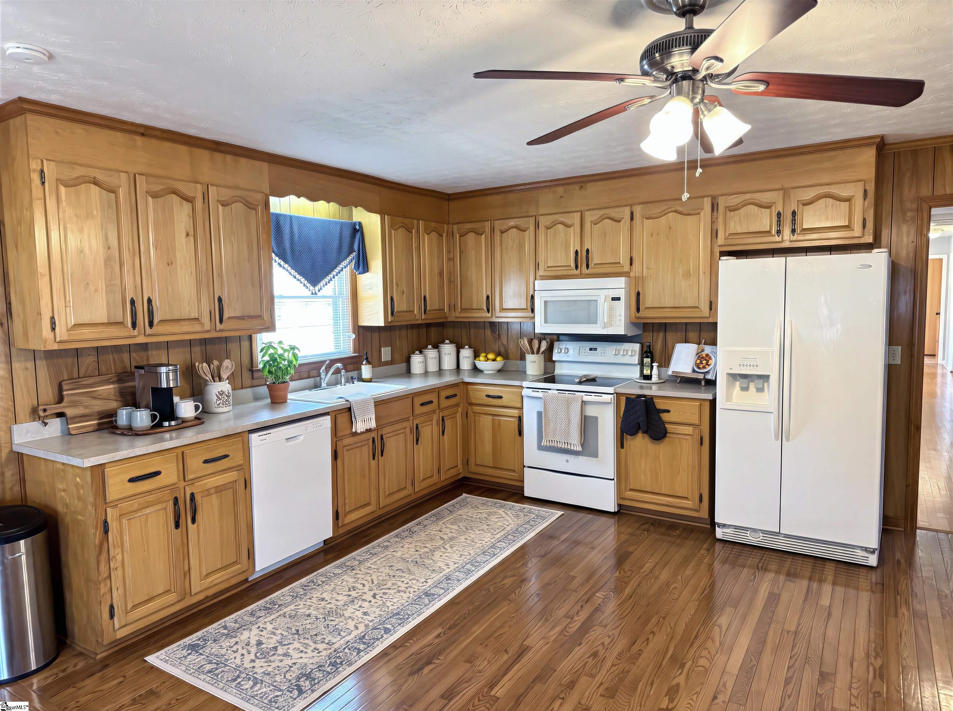 1605904 Property Photo 10