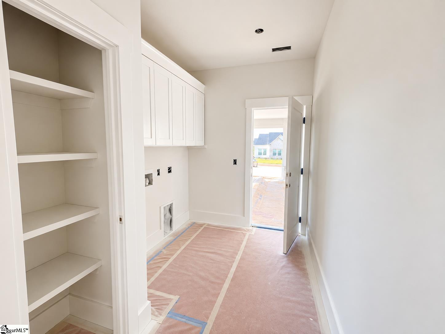 210 Artisan Drive Property Photo 13