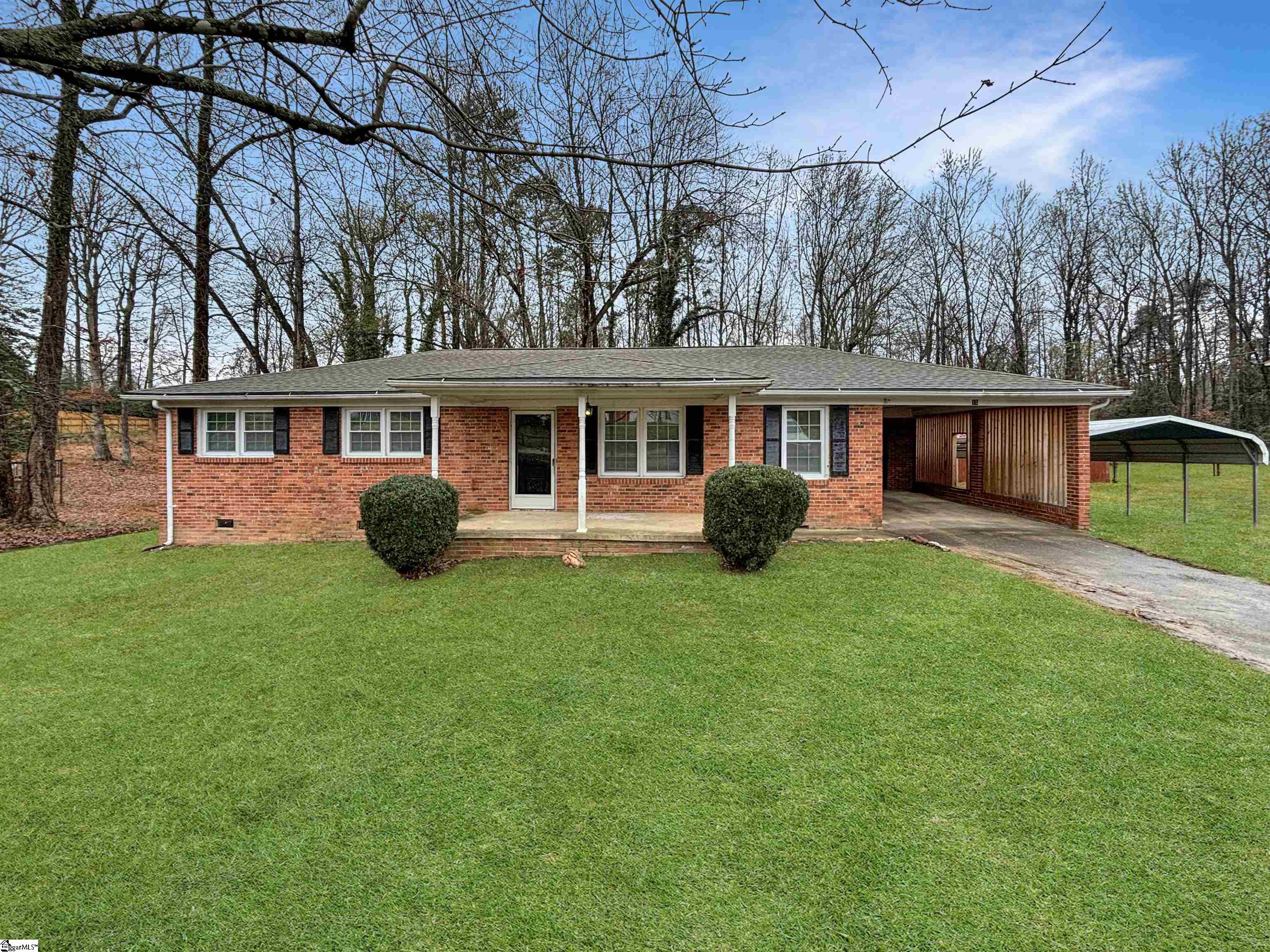 1605911 Property Photo 1