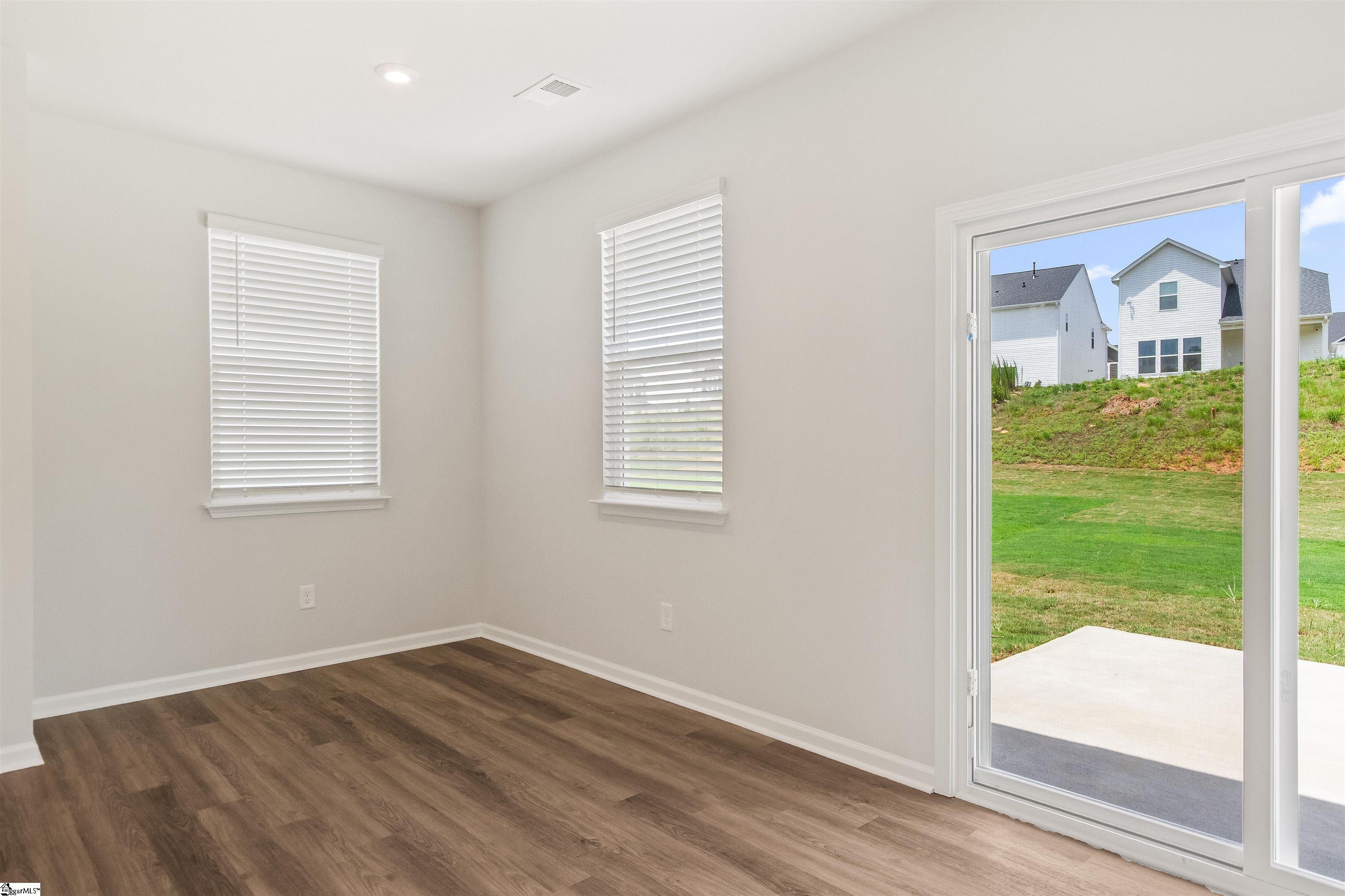 125 River Knoll Drive Property Photo 12
