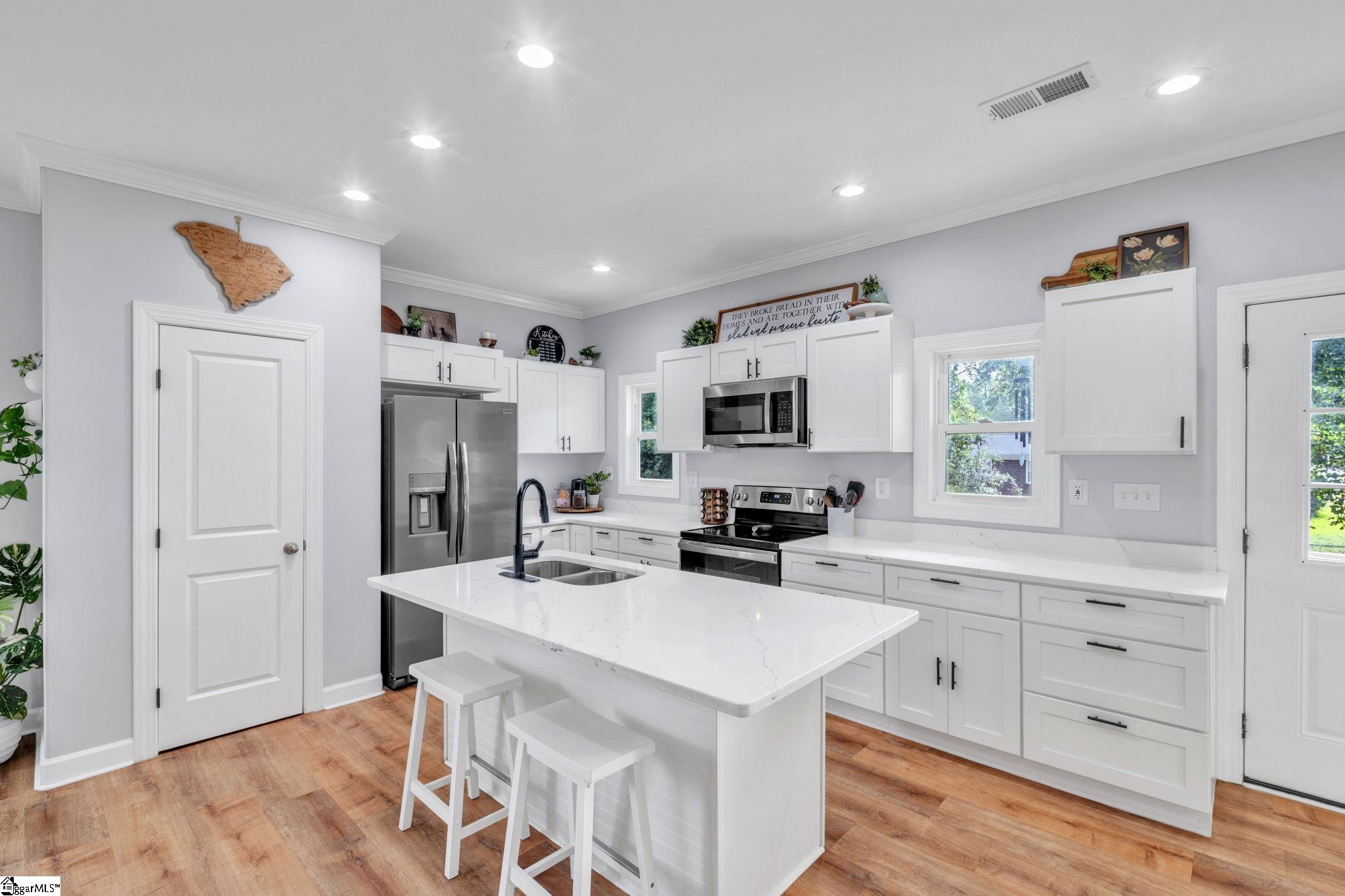 118 W Belvedere Road Property Photo 3