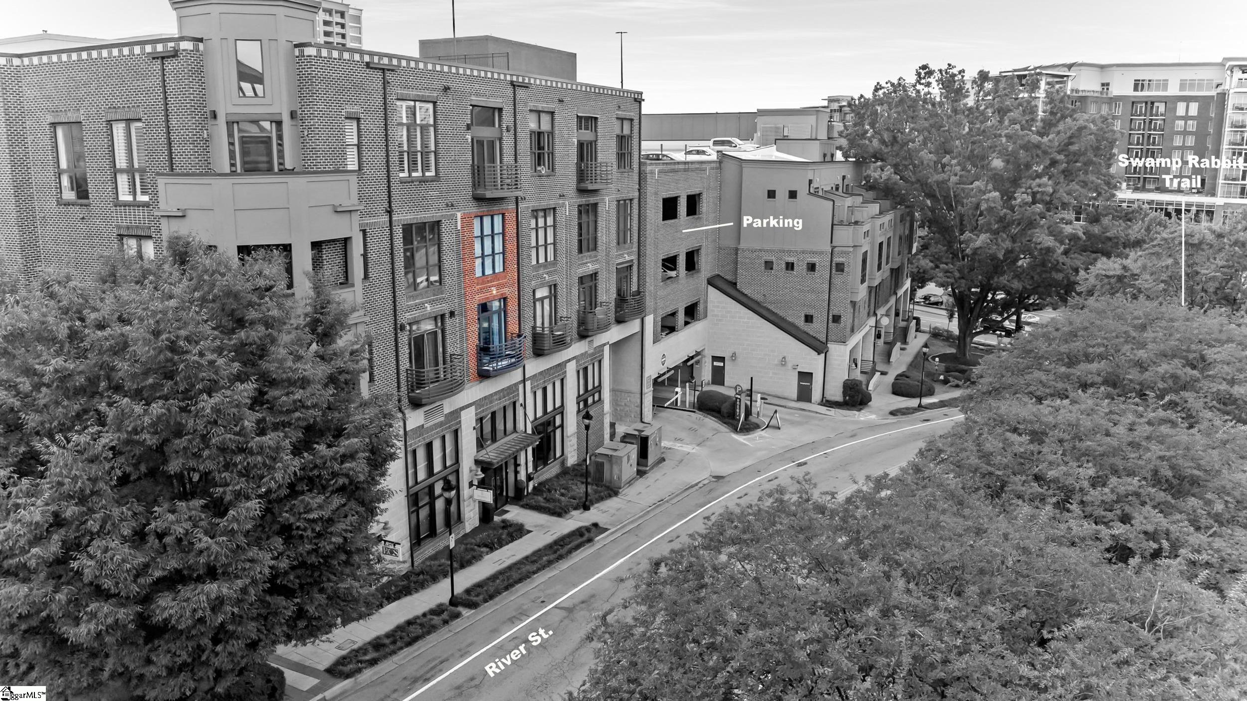 101 W Court Street Property Photo 27