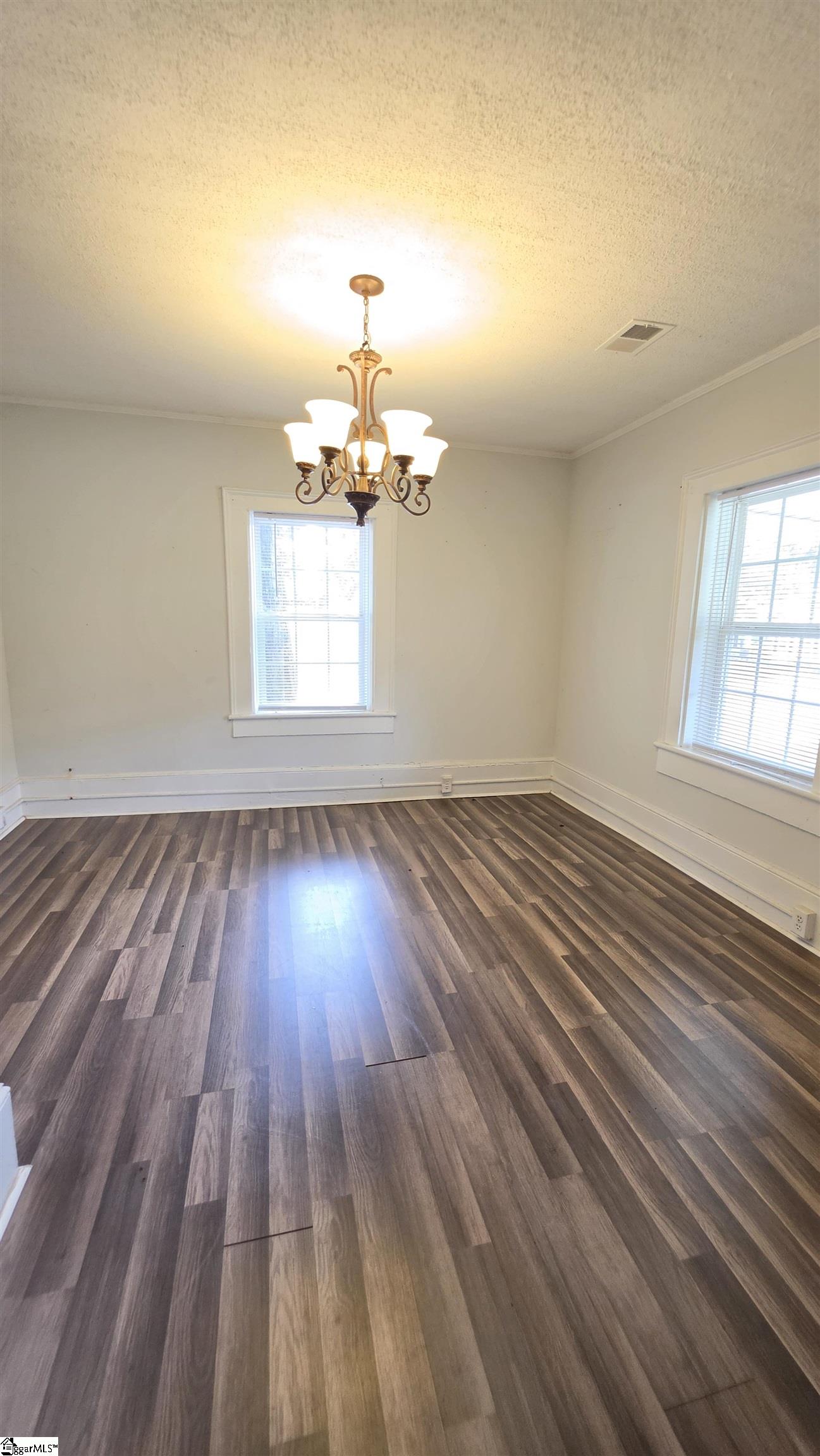 613 S Converse Street Property Photo 3