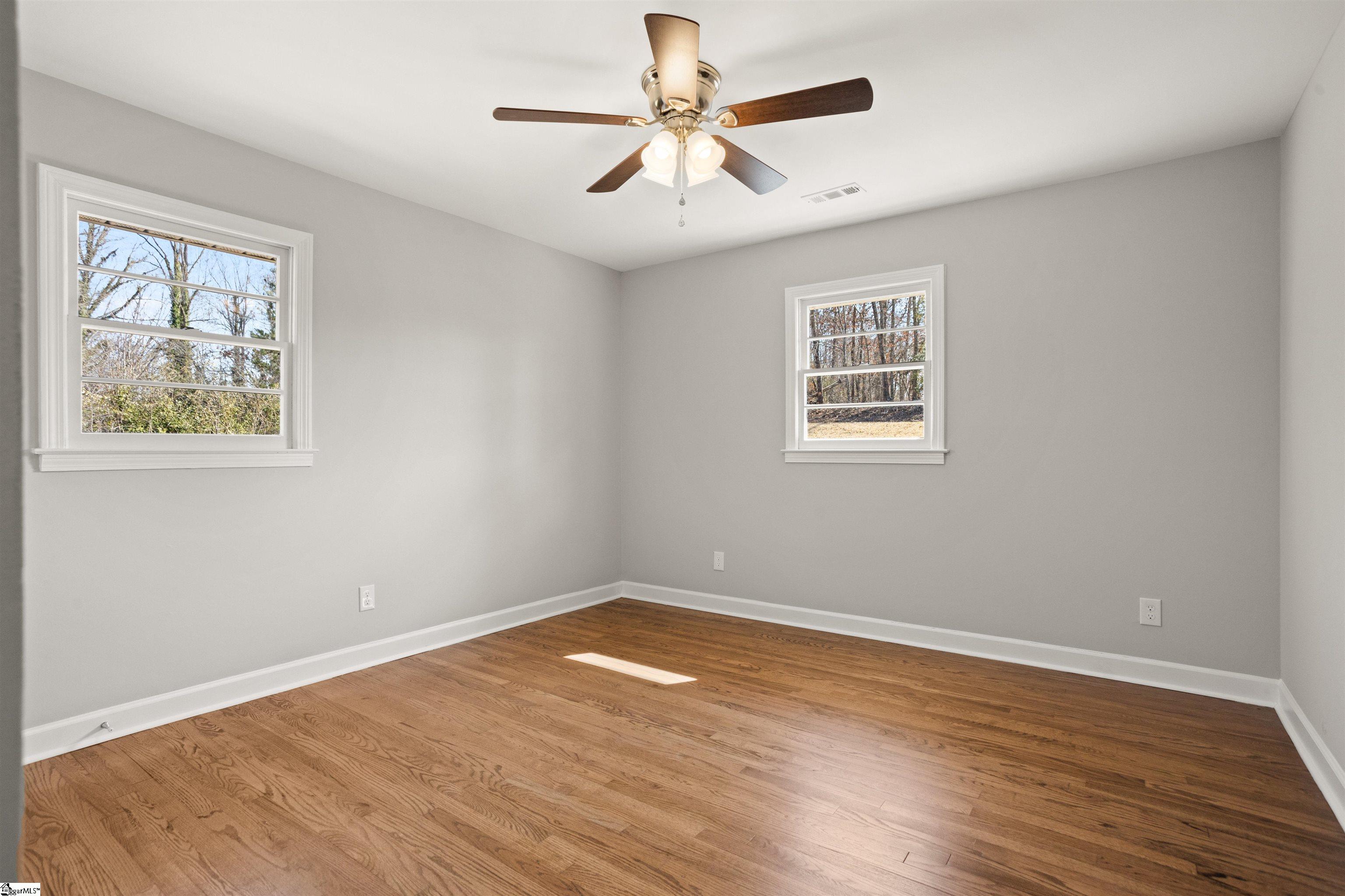 115 Pinetree Lane Property Photo 24