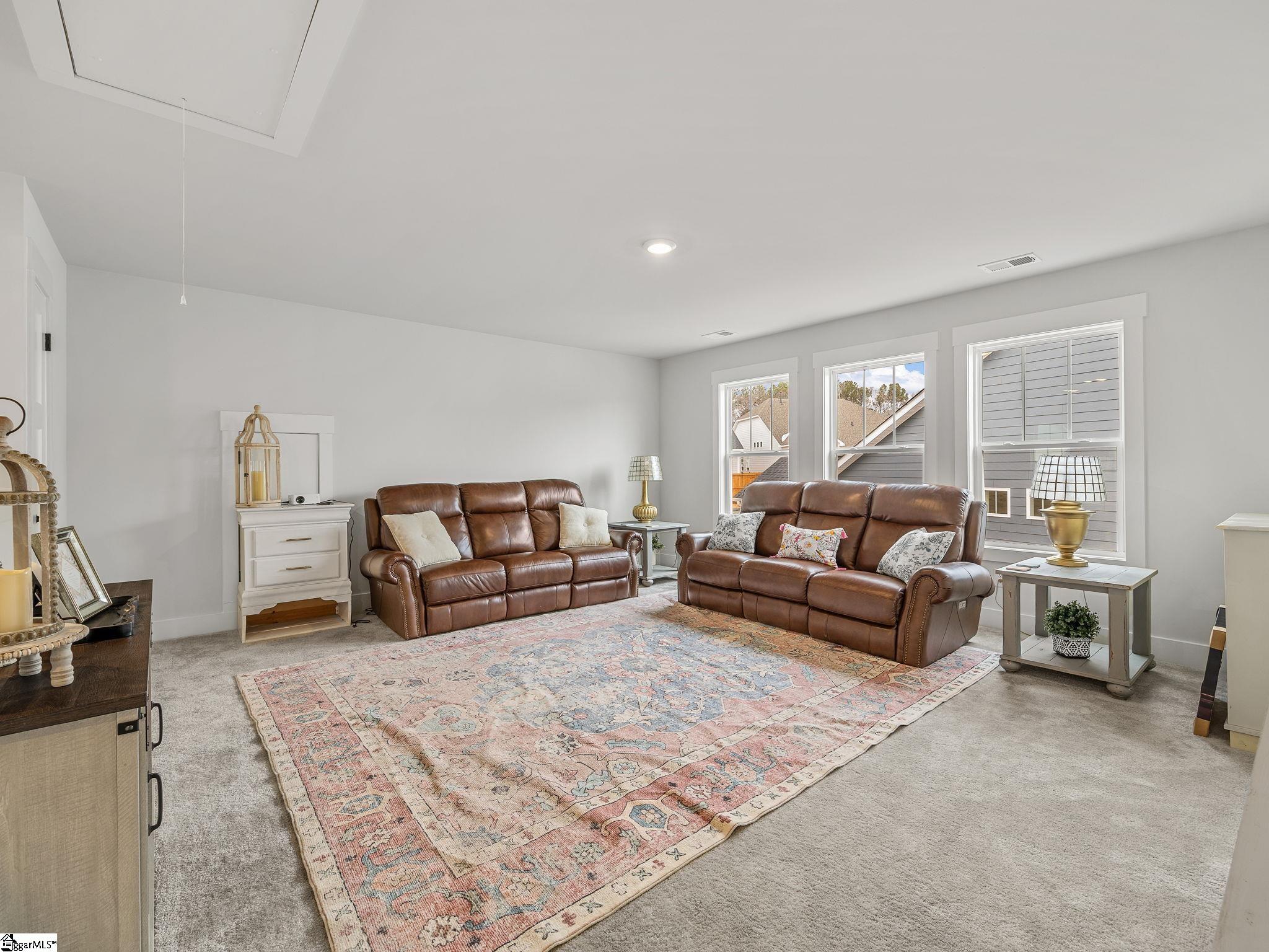 303 Eskdale Road Property Photo 29