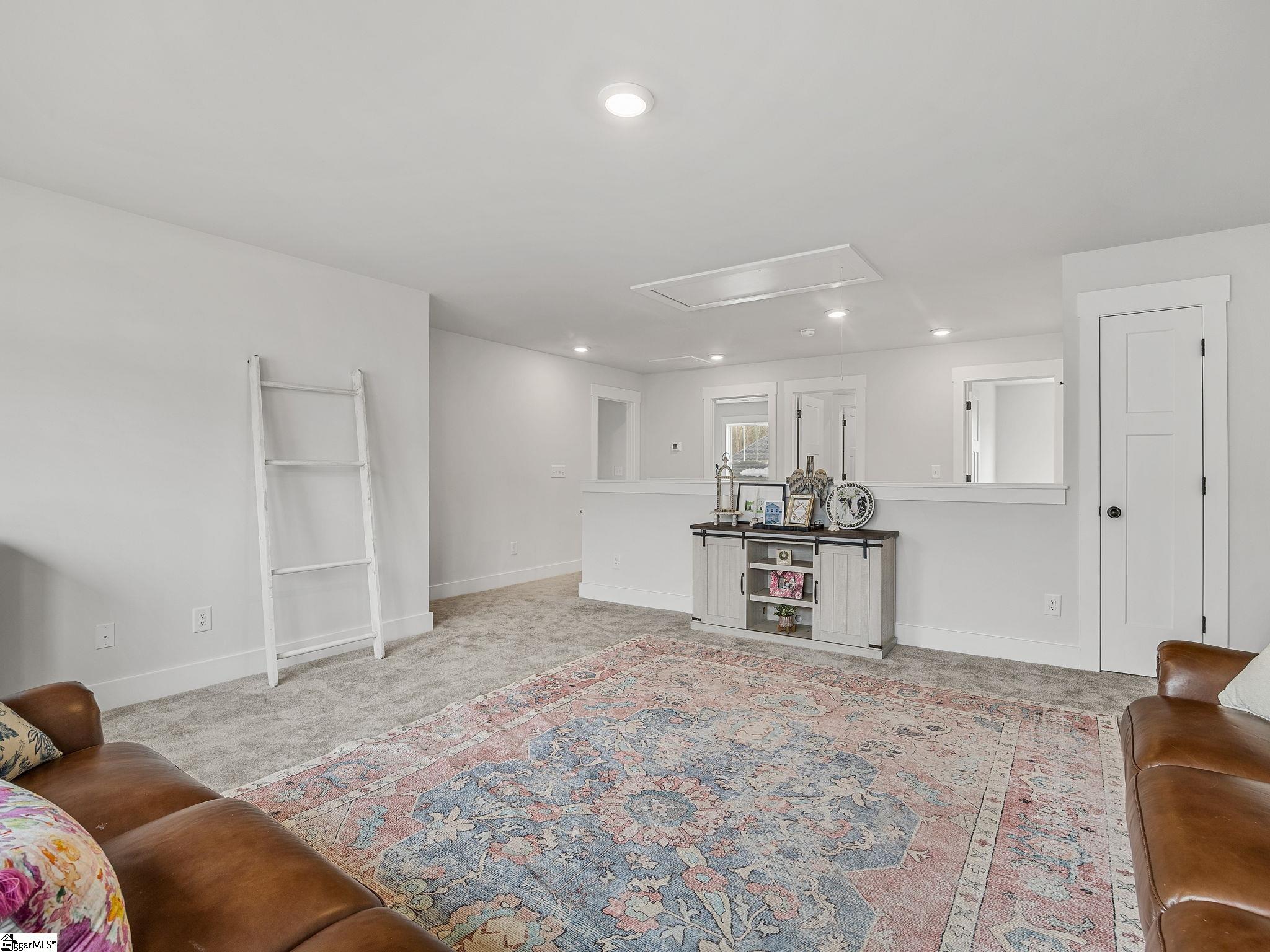 303 Eskdale Road Property Photo 30